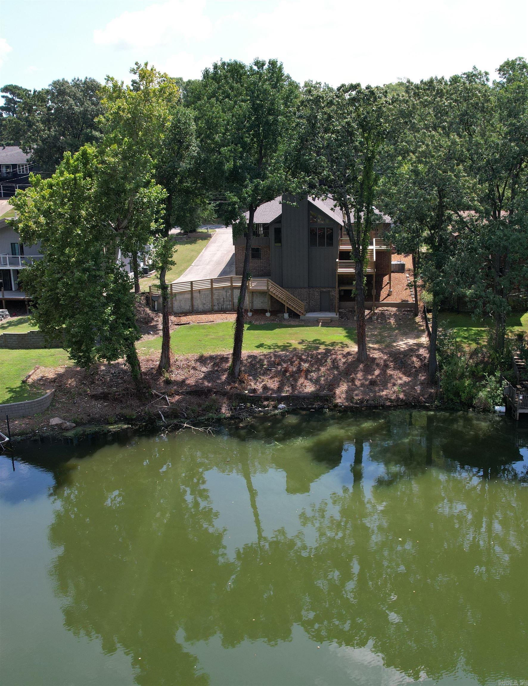 21 E Lake Drive North Little Rock, AR 72116