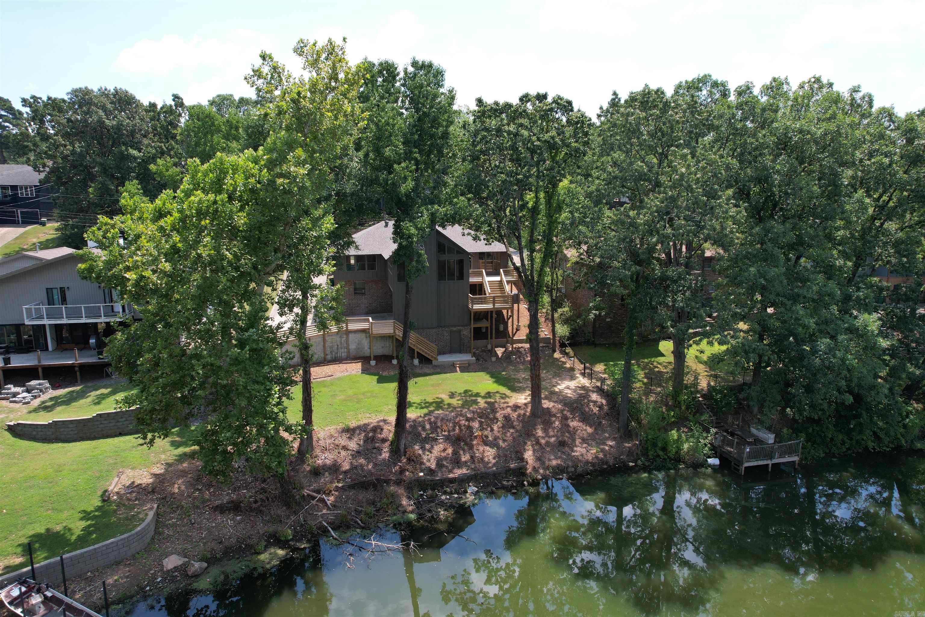 21 E Lake Drive North Little Rock, AR 72116