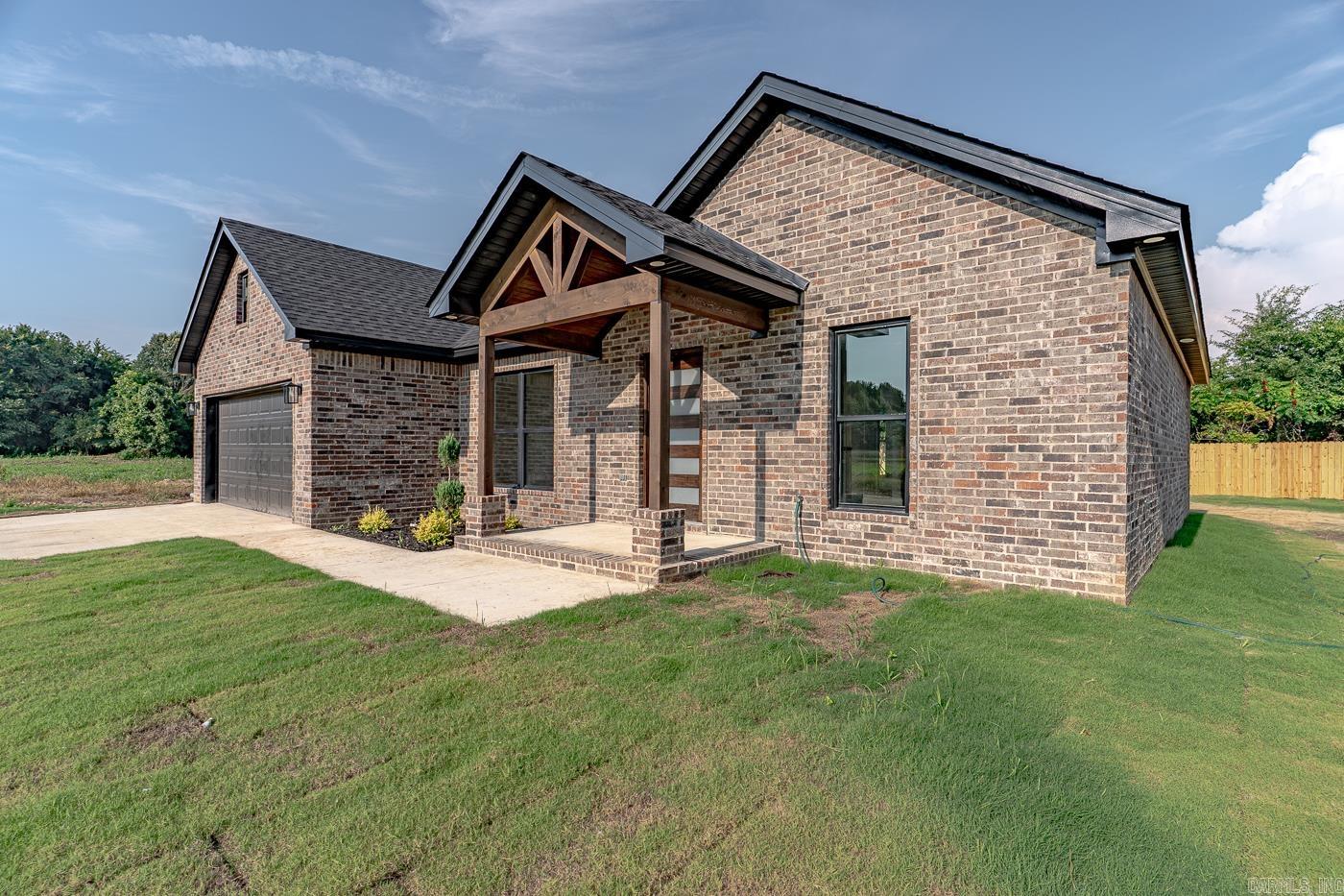 233 Woodland trails  Bono, AR