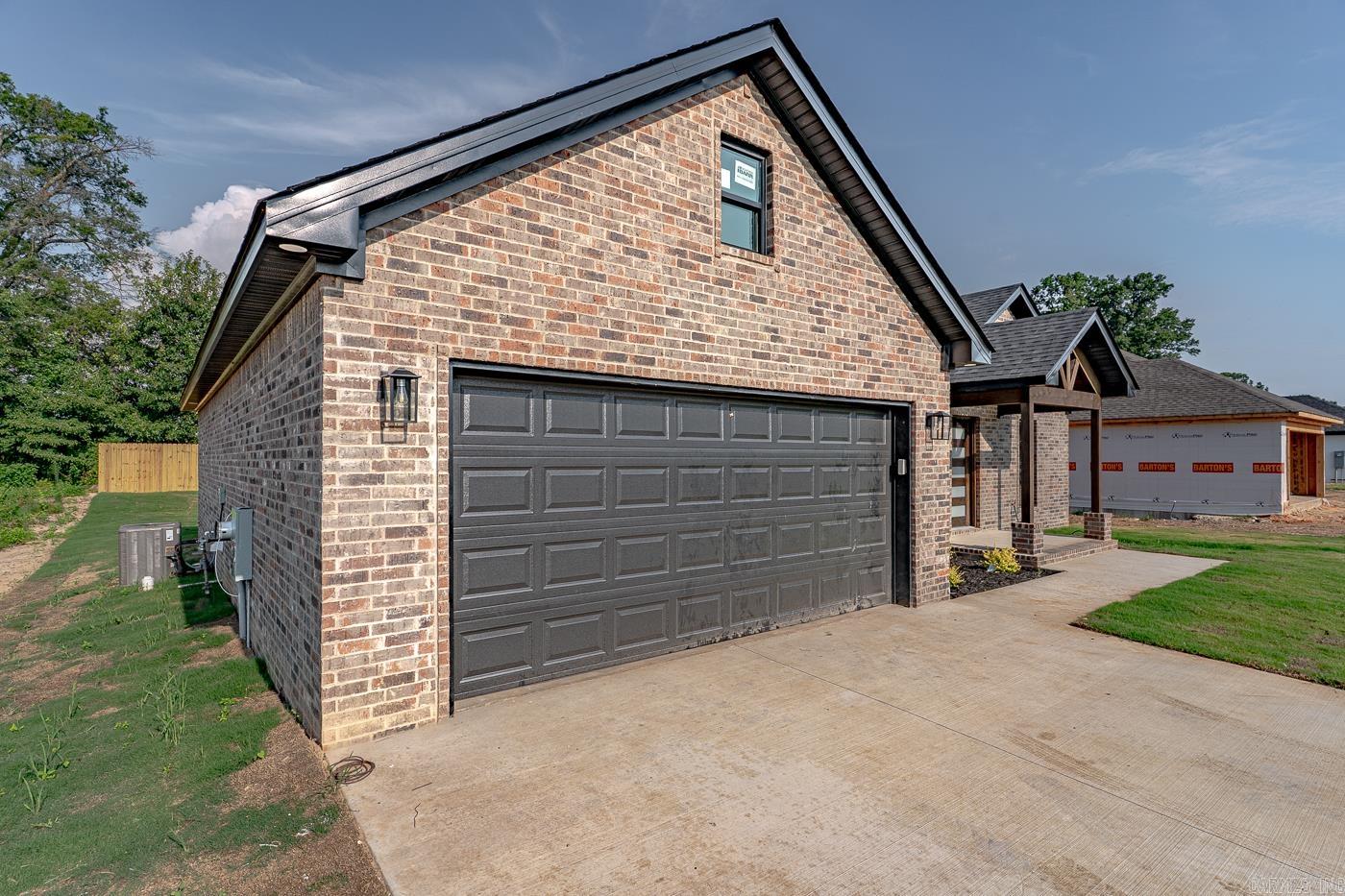 233 Woodland trails  Bono, AR