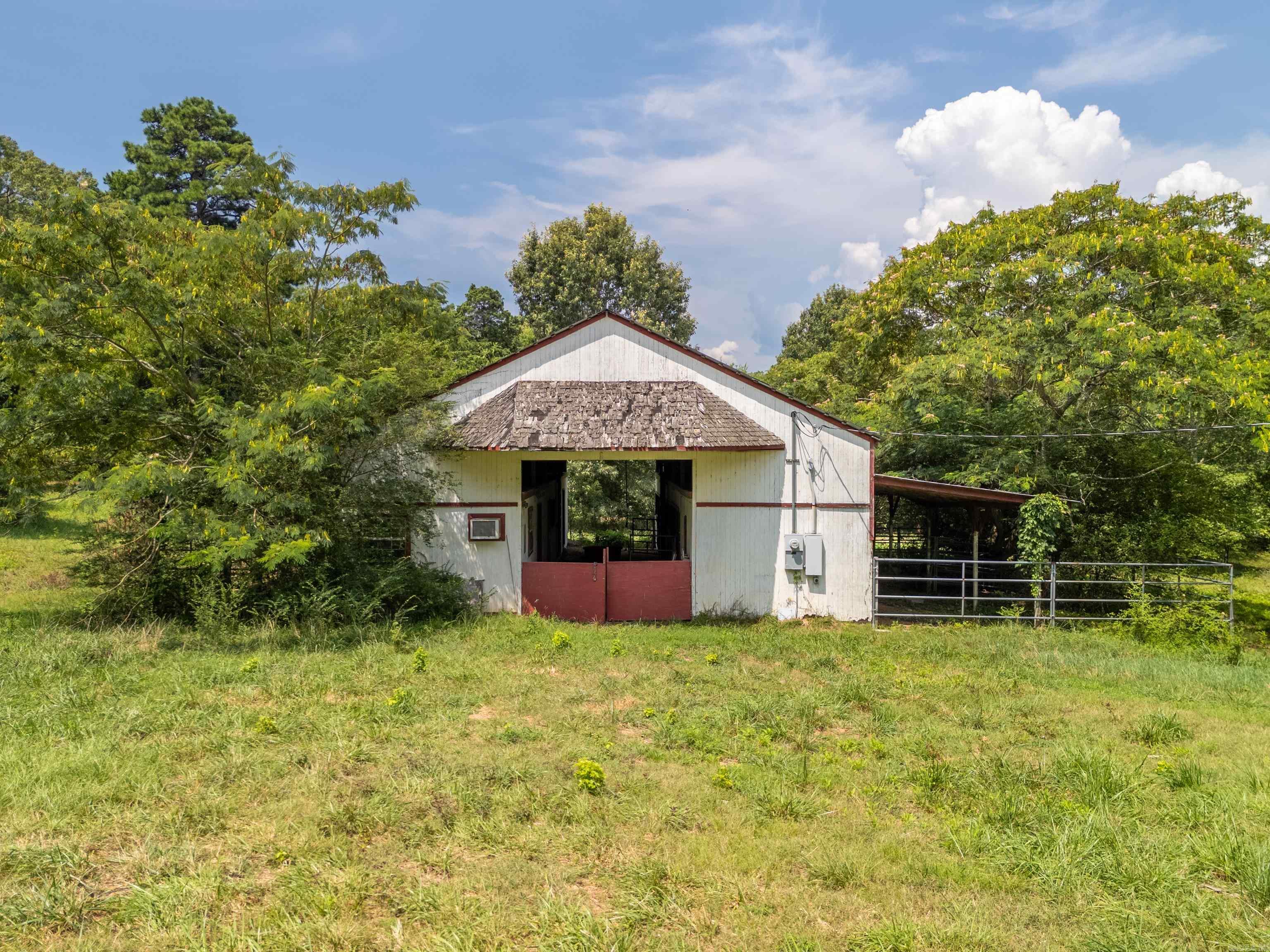 191 Harmony Grove  Hot Springs, AR