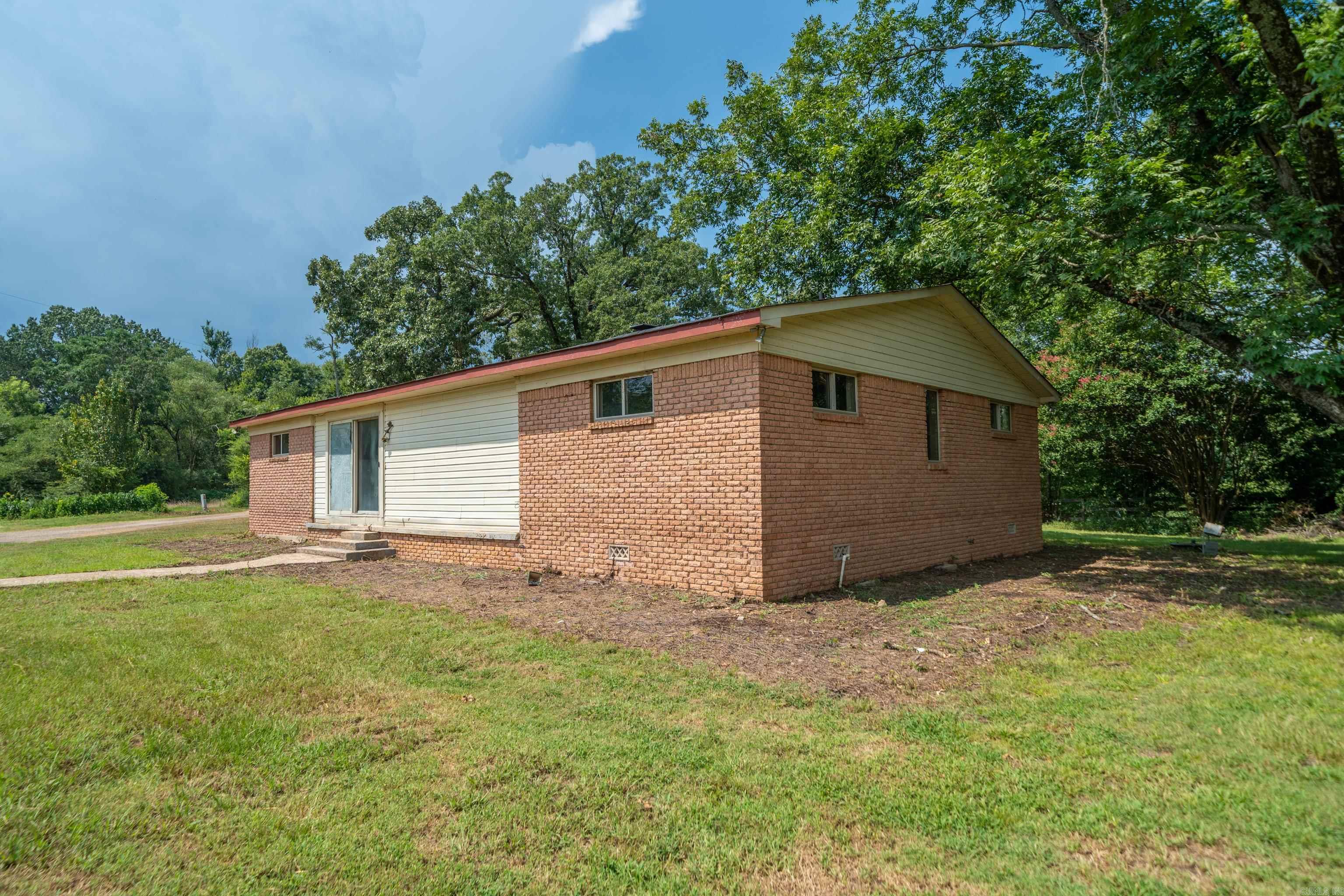 191 Harmony Grove  Hot Springs, AR