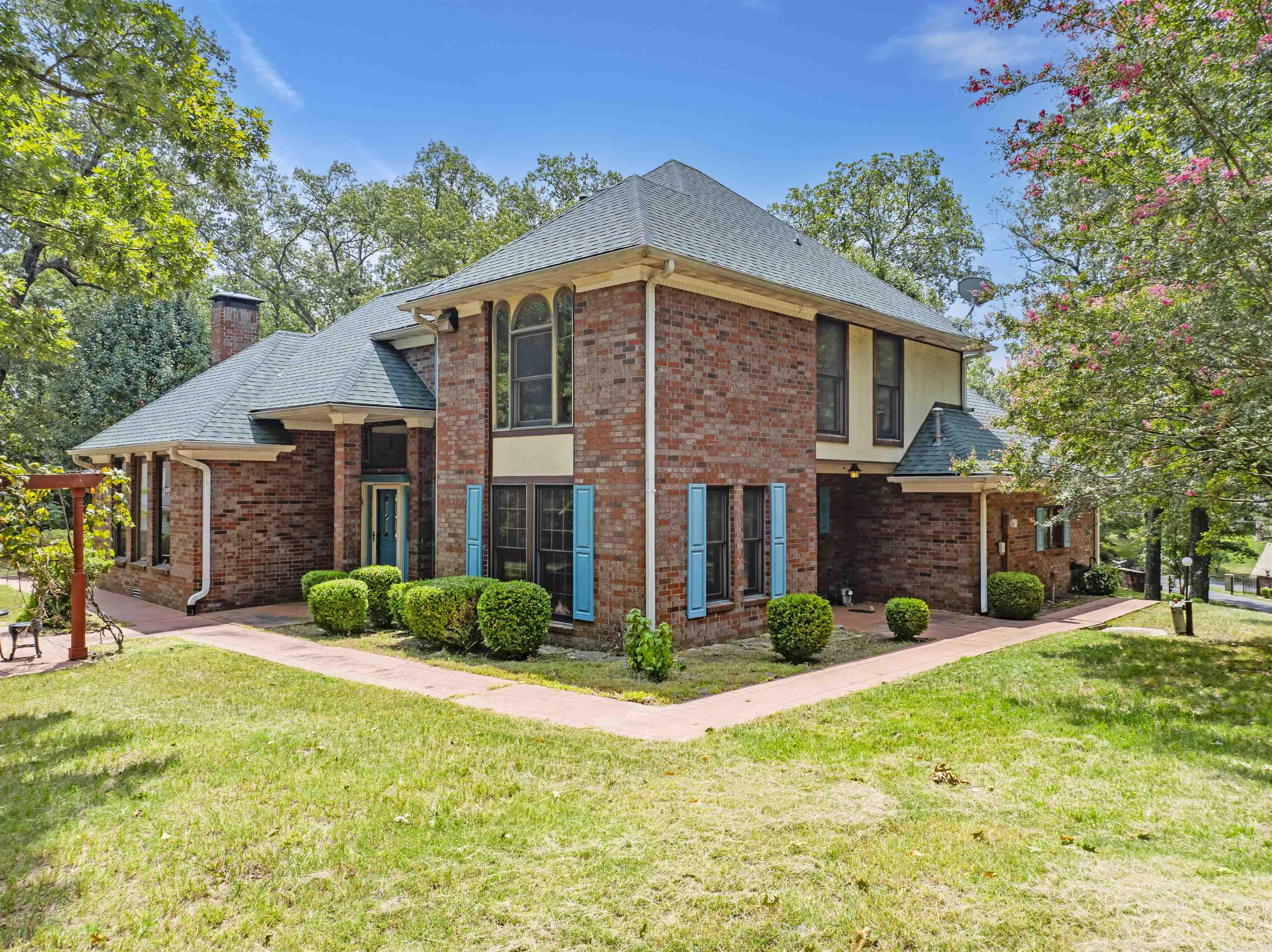 112 Shamrock Lane