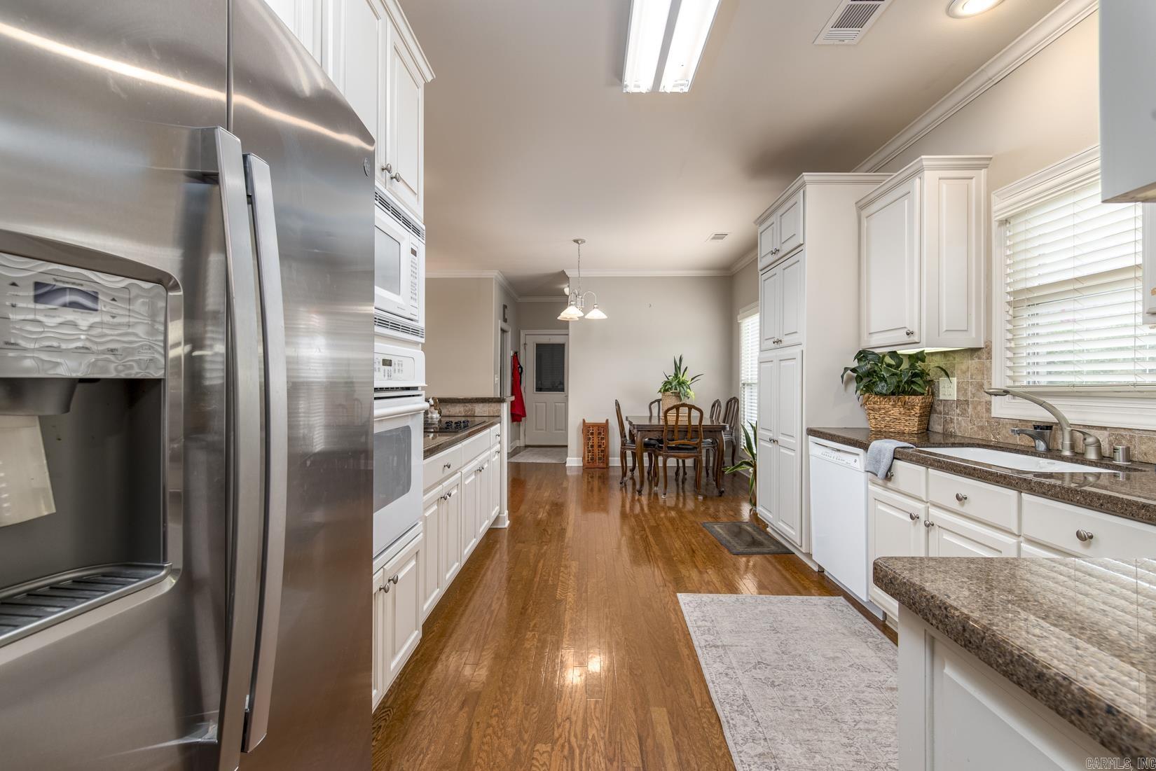 9 Hickory Pointe Cove Little Rock, AR 72223