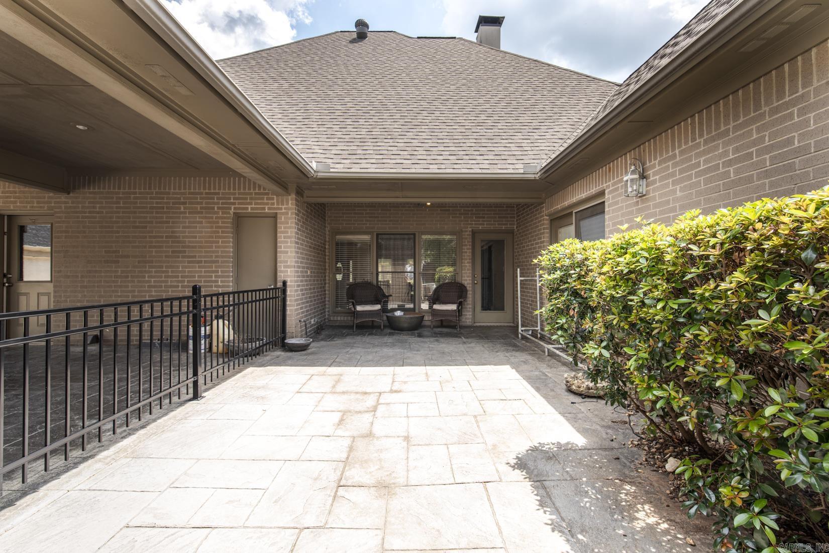 9 Hickory Pointe Cove Little Rock, AR 72223