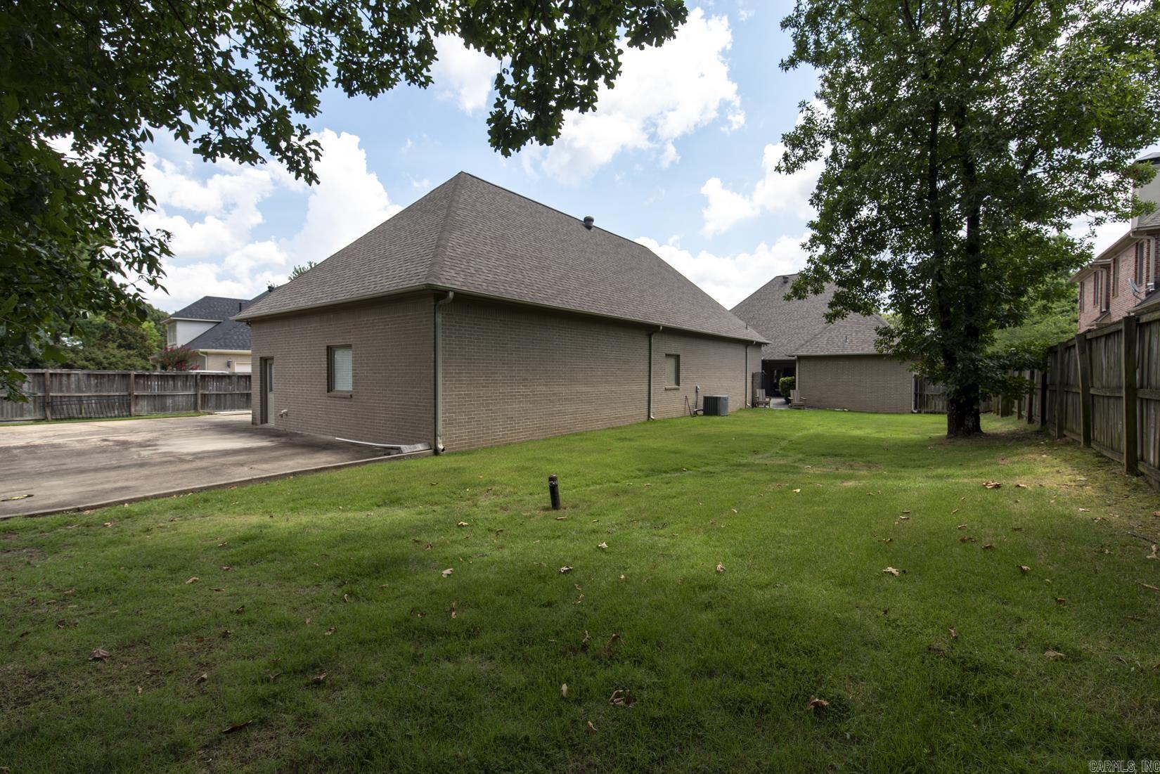 9 Hickory Pointe Cove Little Rock, AR 72223