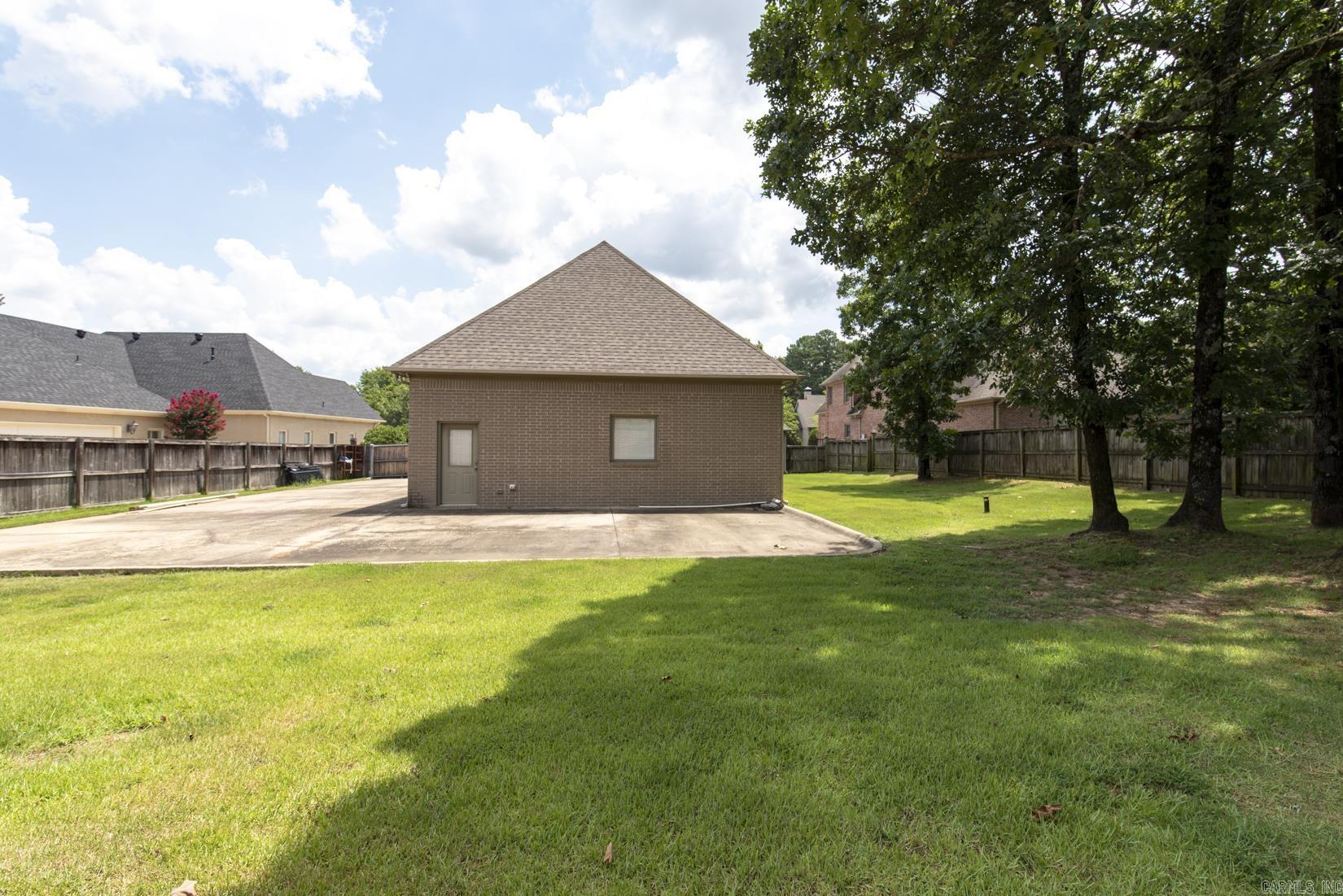 9 Hickory Pointe Cove Little Rock, AR 72223