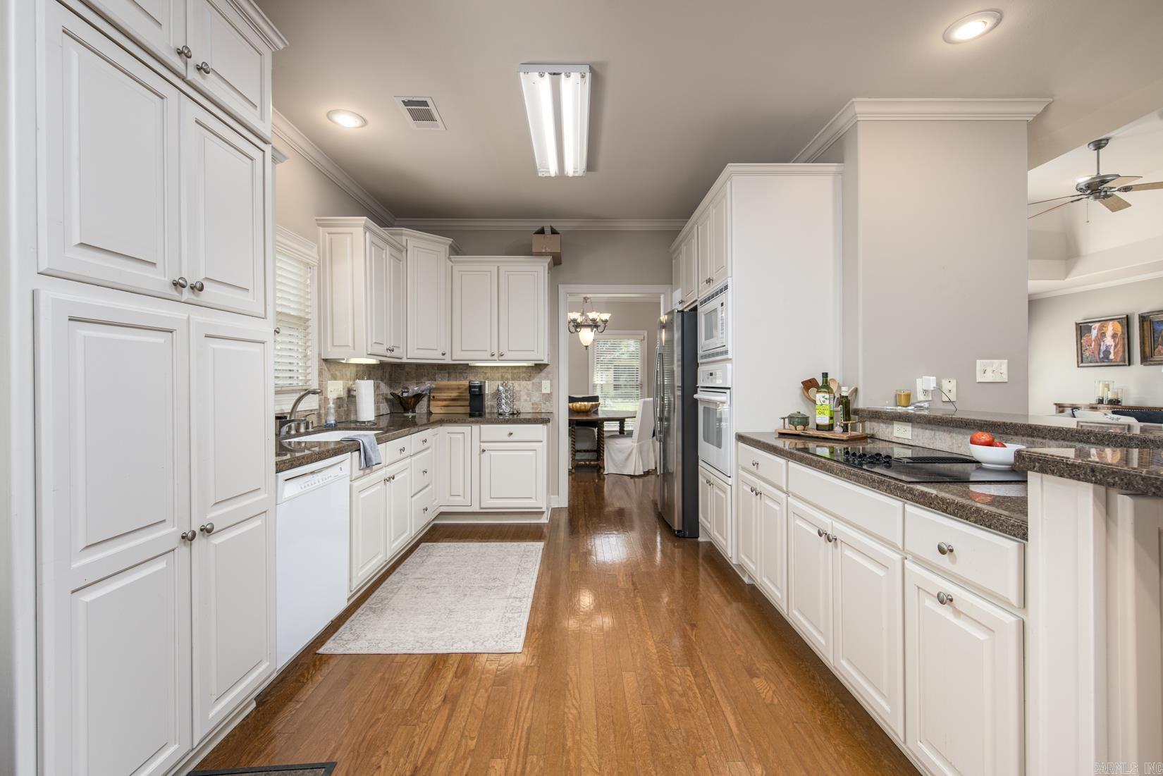 9 Hickory Pointe Cove Little Rock, AR 72223