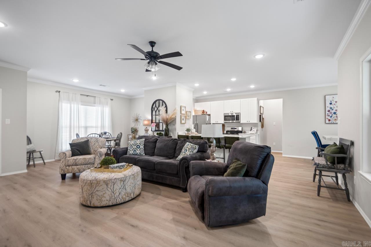 391 Genesis  Benton, AR