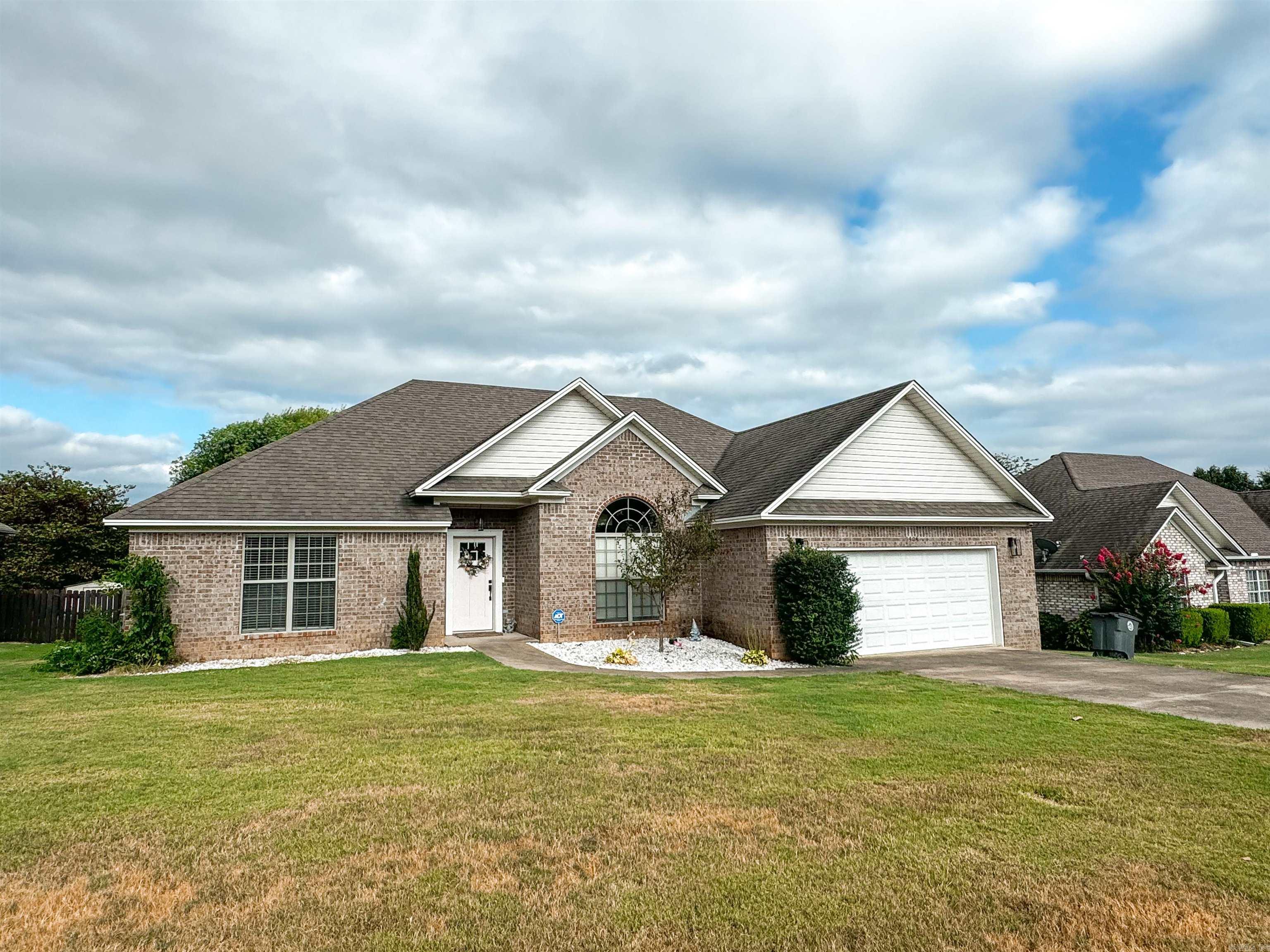 1404 Lauren Drive  Searcy, AR