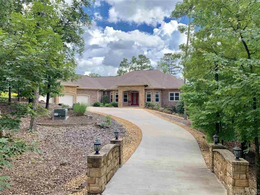 9 Granada Lane Hot Springs Village, AR 71909