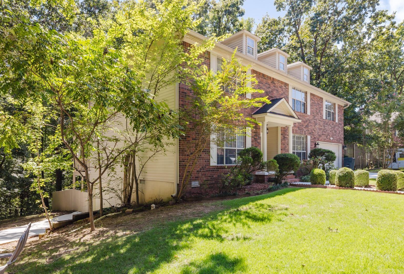 1307 River Oaks Benton, AR 72019