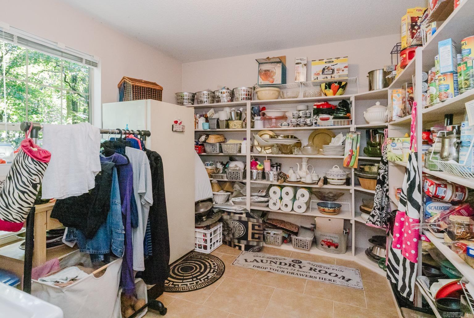 1307 River Oaks Benton, AR 72019