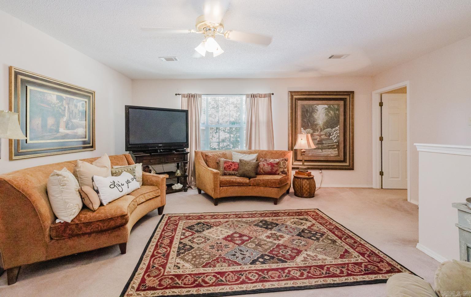 1307 River Oaks Benton, AR 72019
