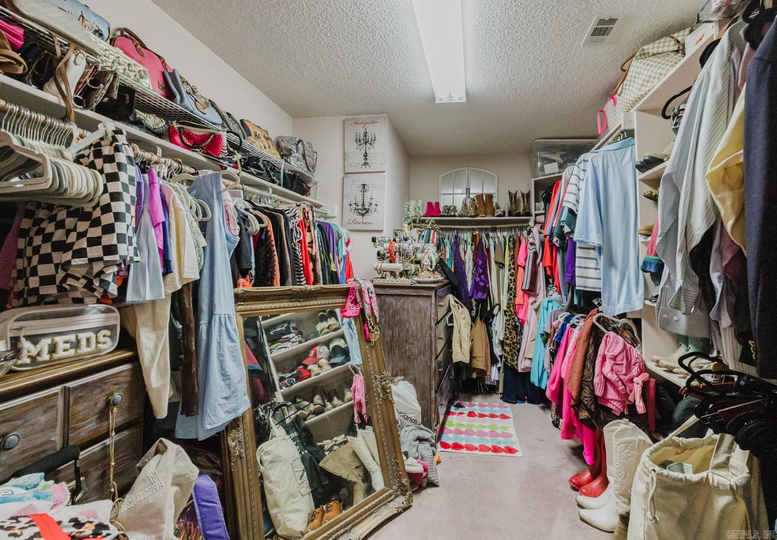 1307 River Oaks Benton, AR 72019