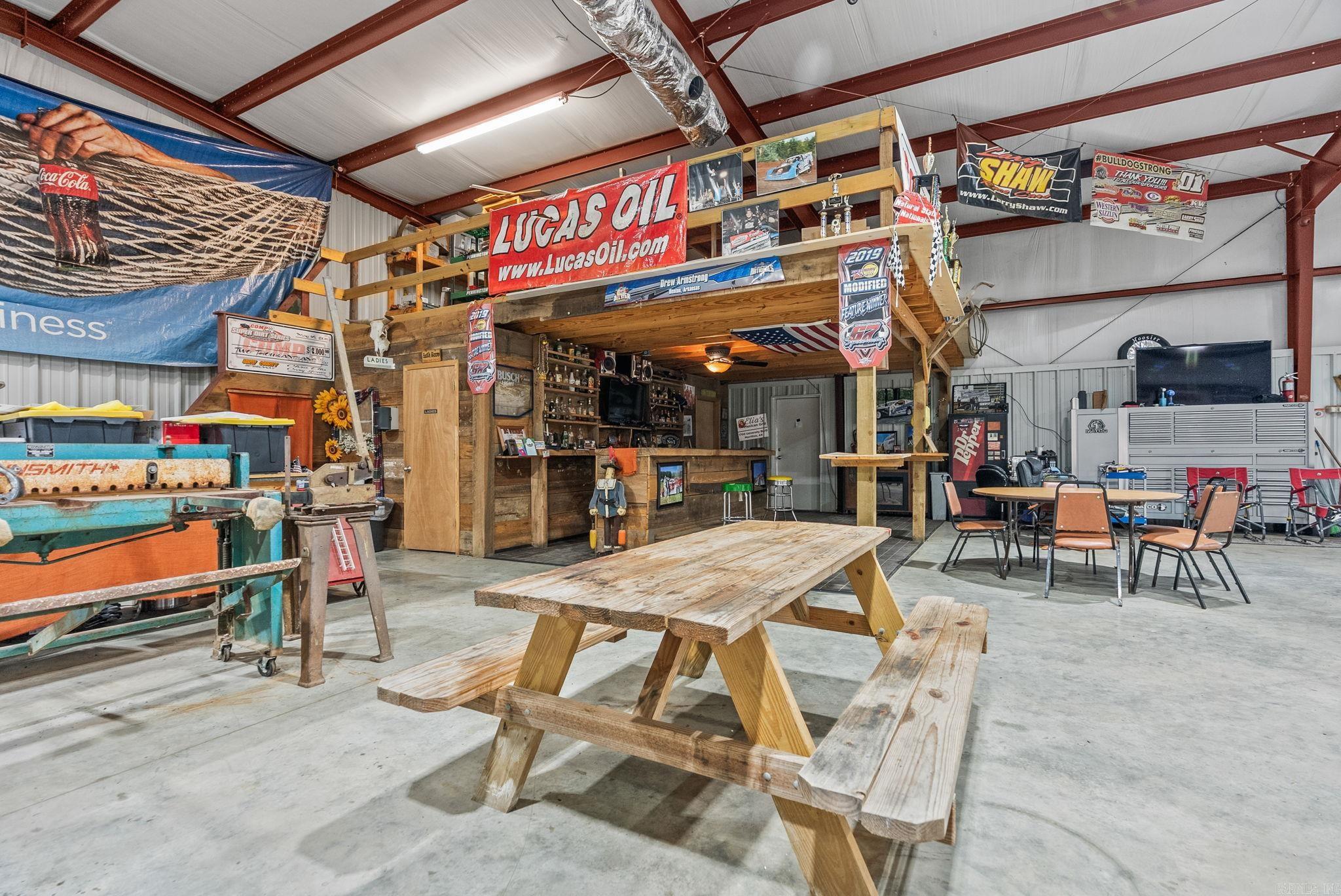 333 216  Houston, AR