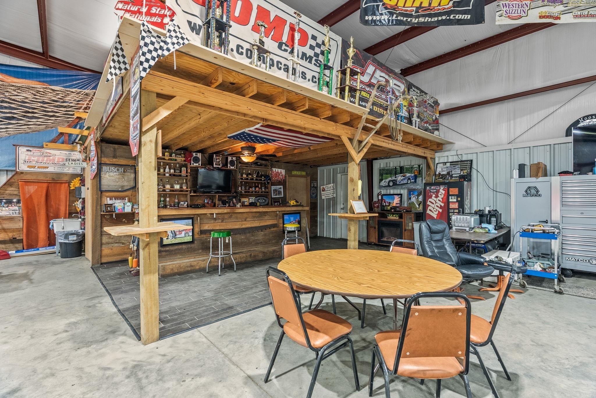 333 216  Houston, AR