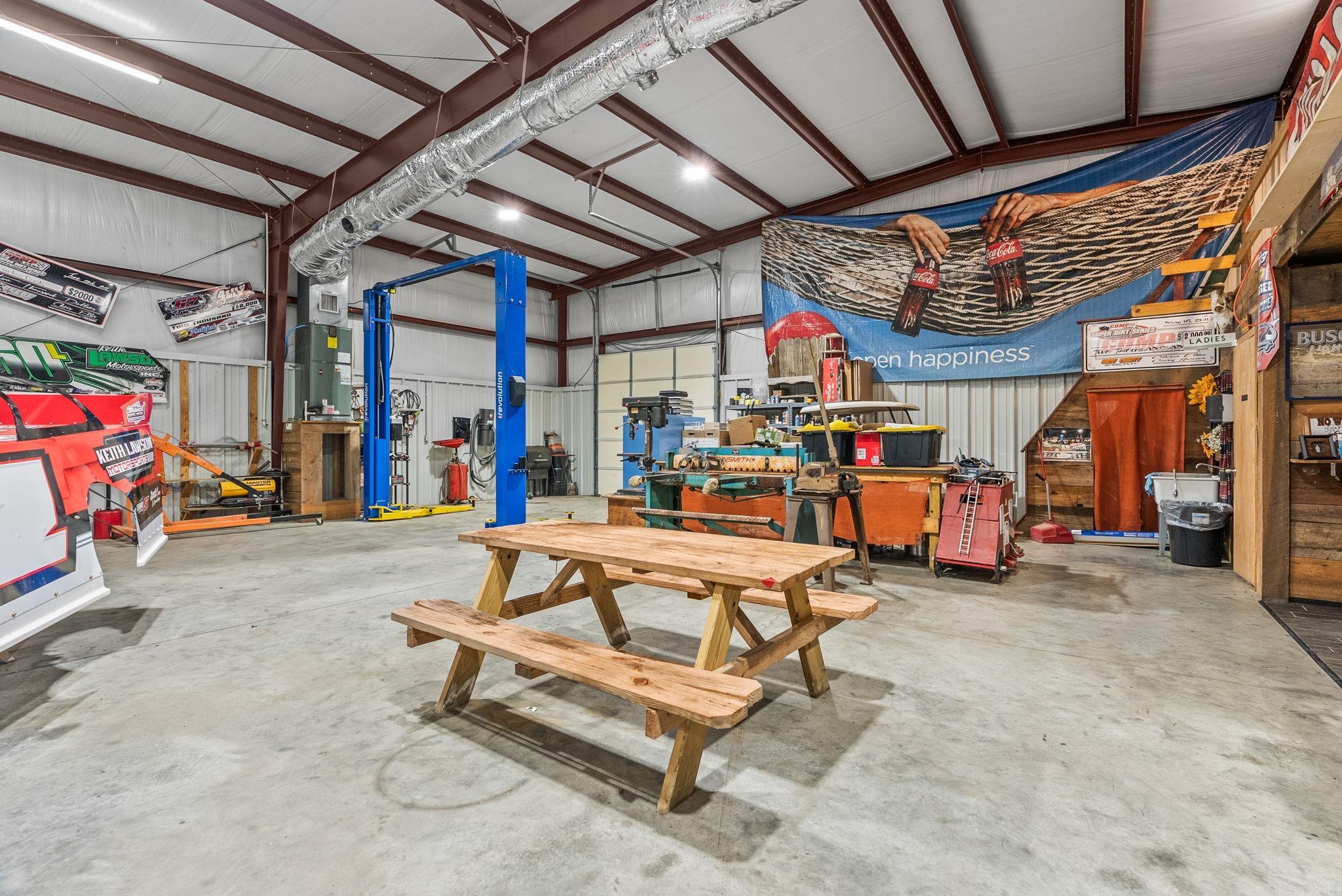 333 216  Houston, AR