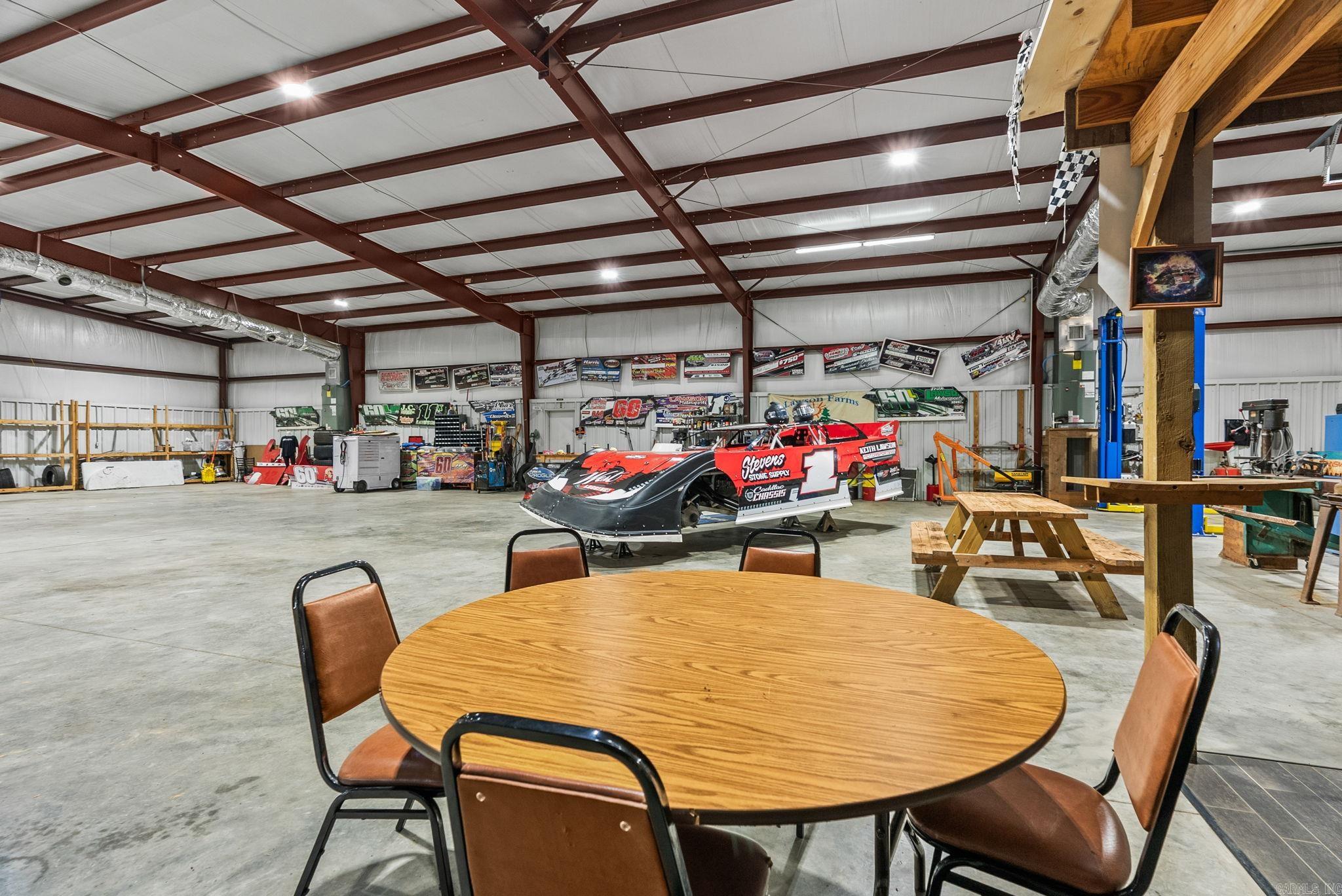 333 216  Houston, AR