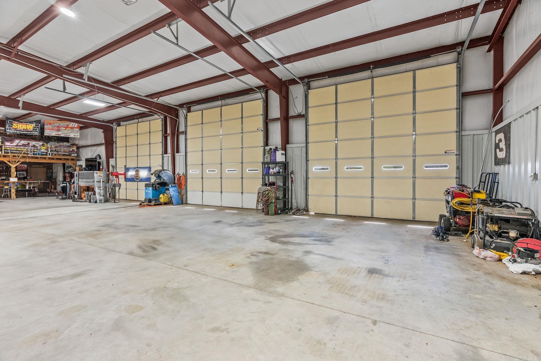 333 216  Houston, AR