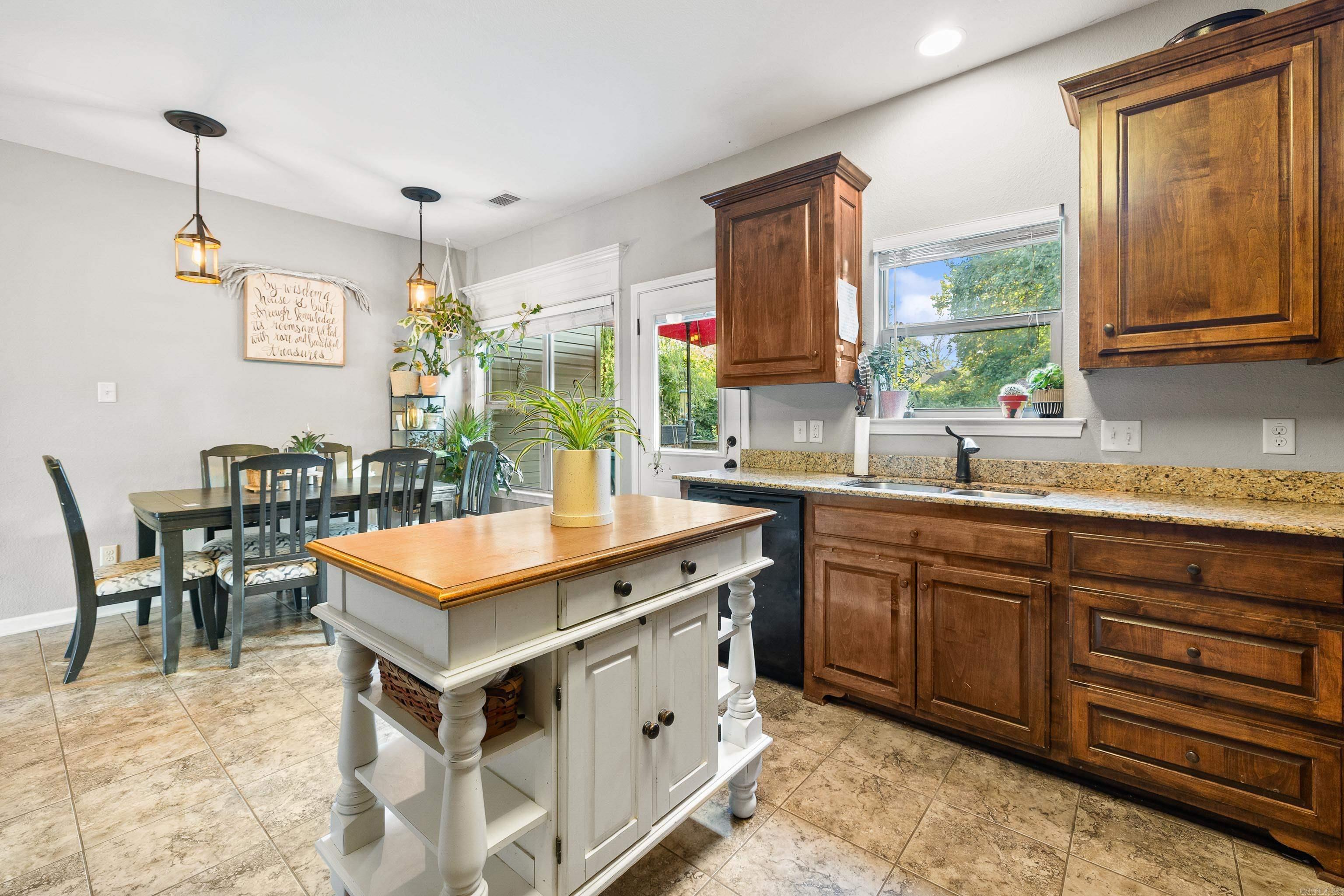 313 Derek Court  Alexander, AR