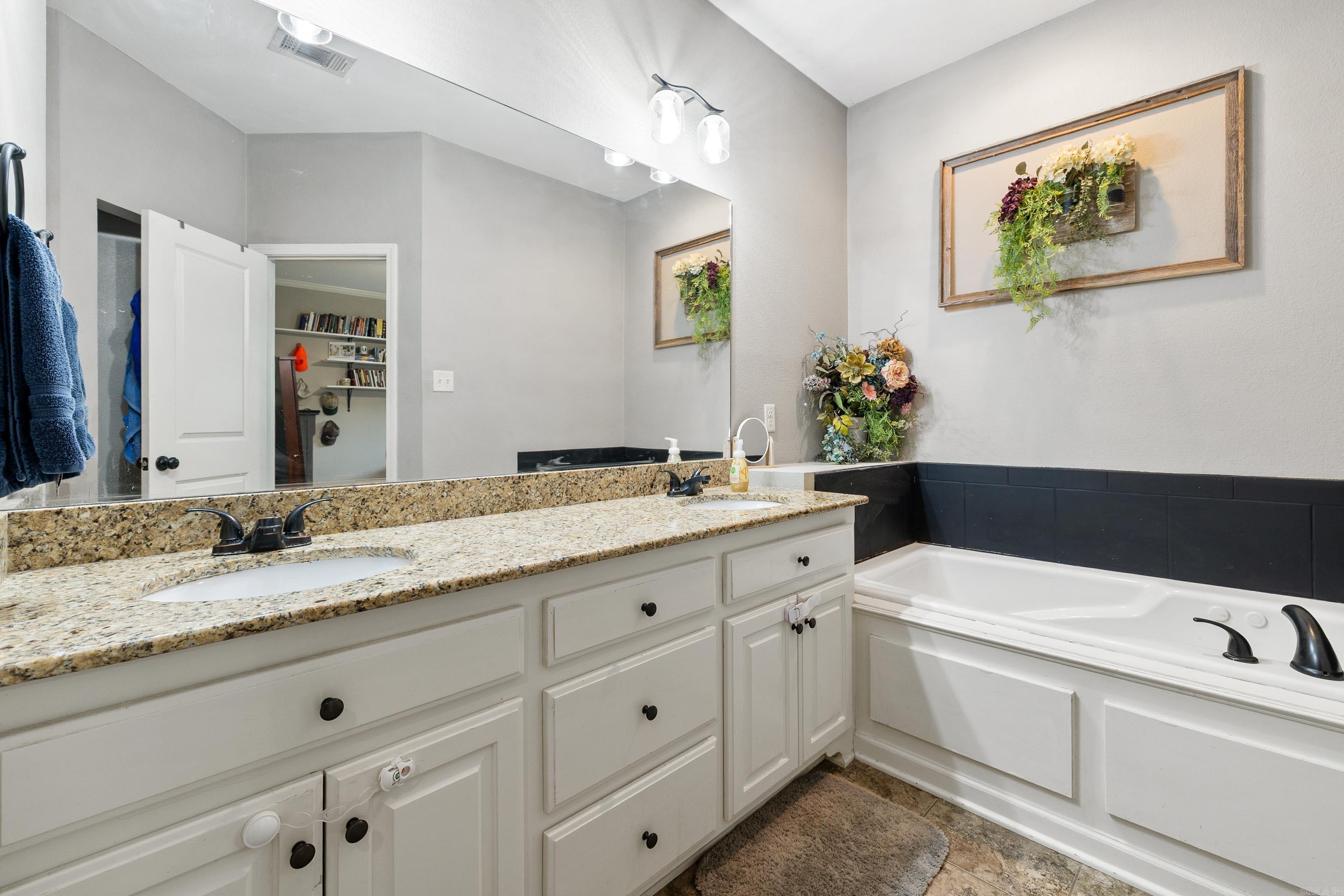 313 Derek Court  Alexander, AR