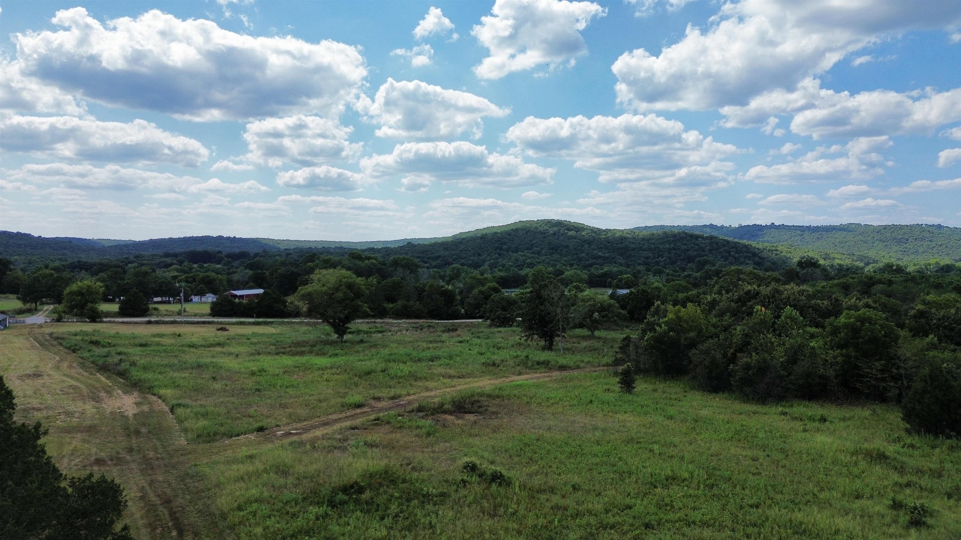 1736 Hwy 354  Hardy, AR