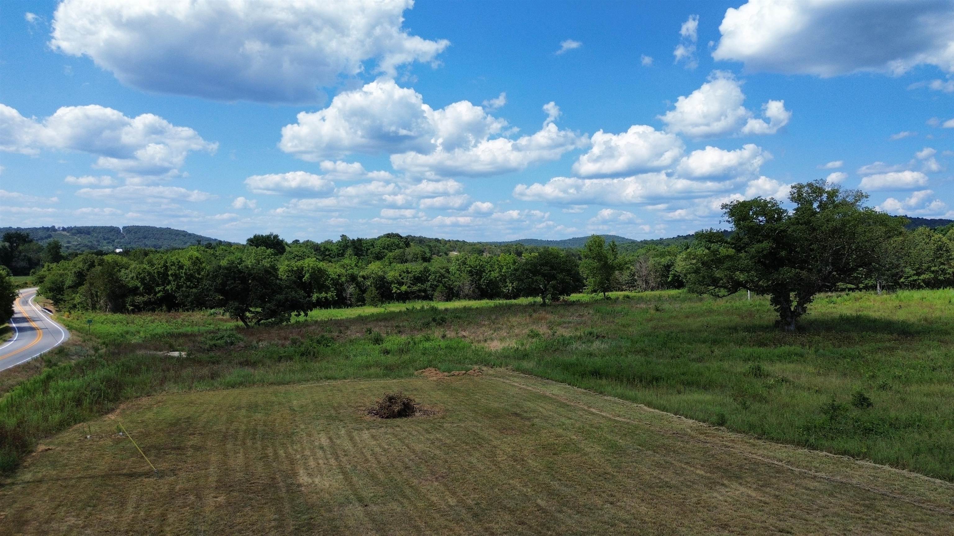 1736 Hwy 354  Hardy, AR