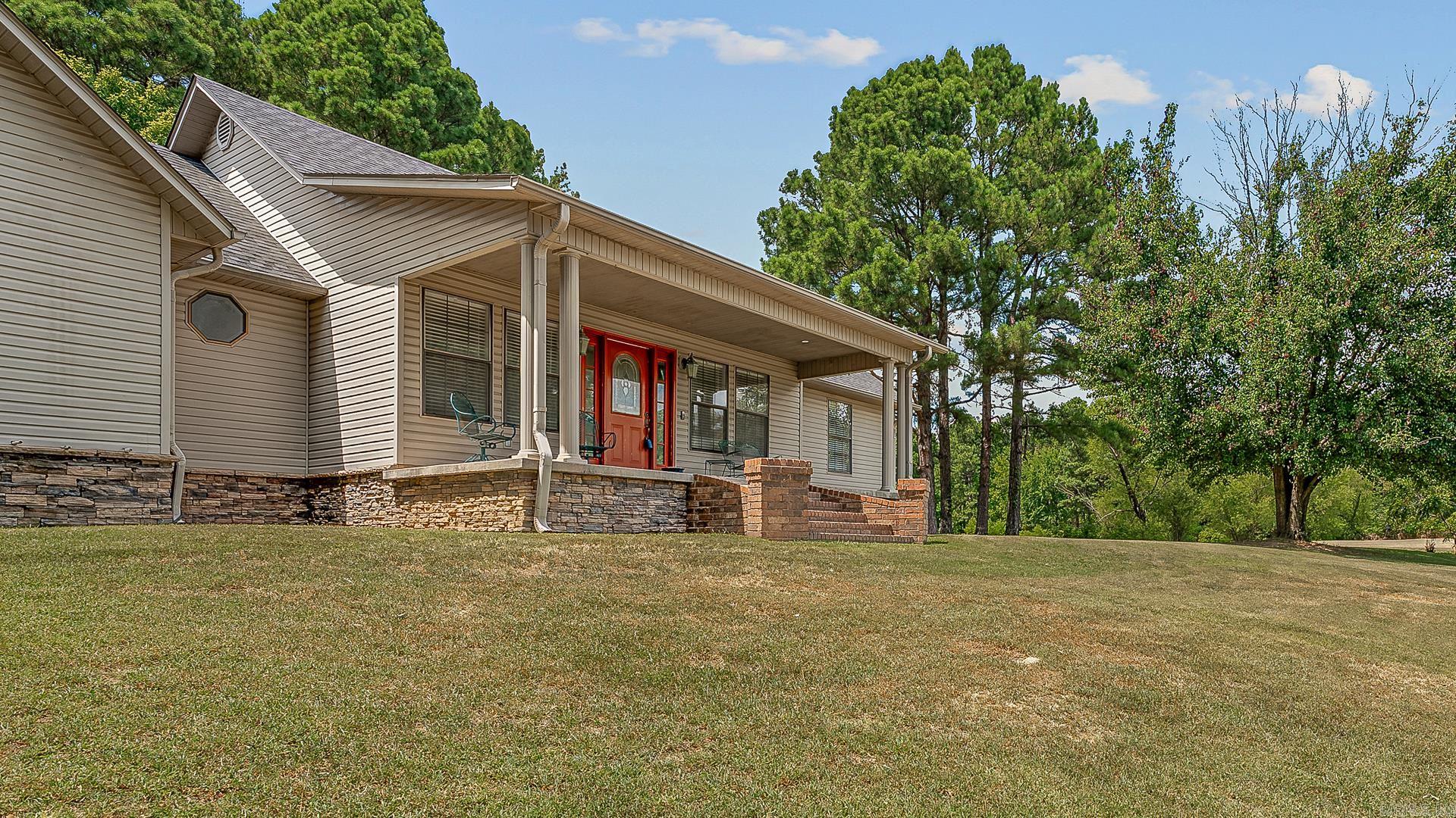 54 Greene 636 Rd Paragould, AR 72450