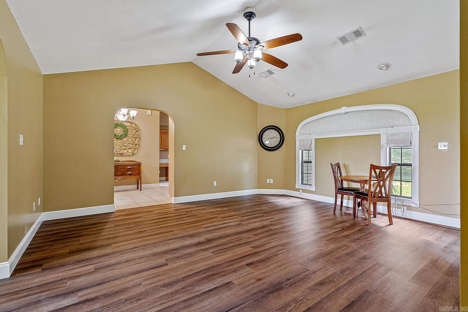 54 Greene 636 Rd Paragould, AR 72450