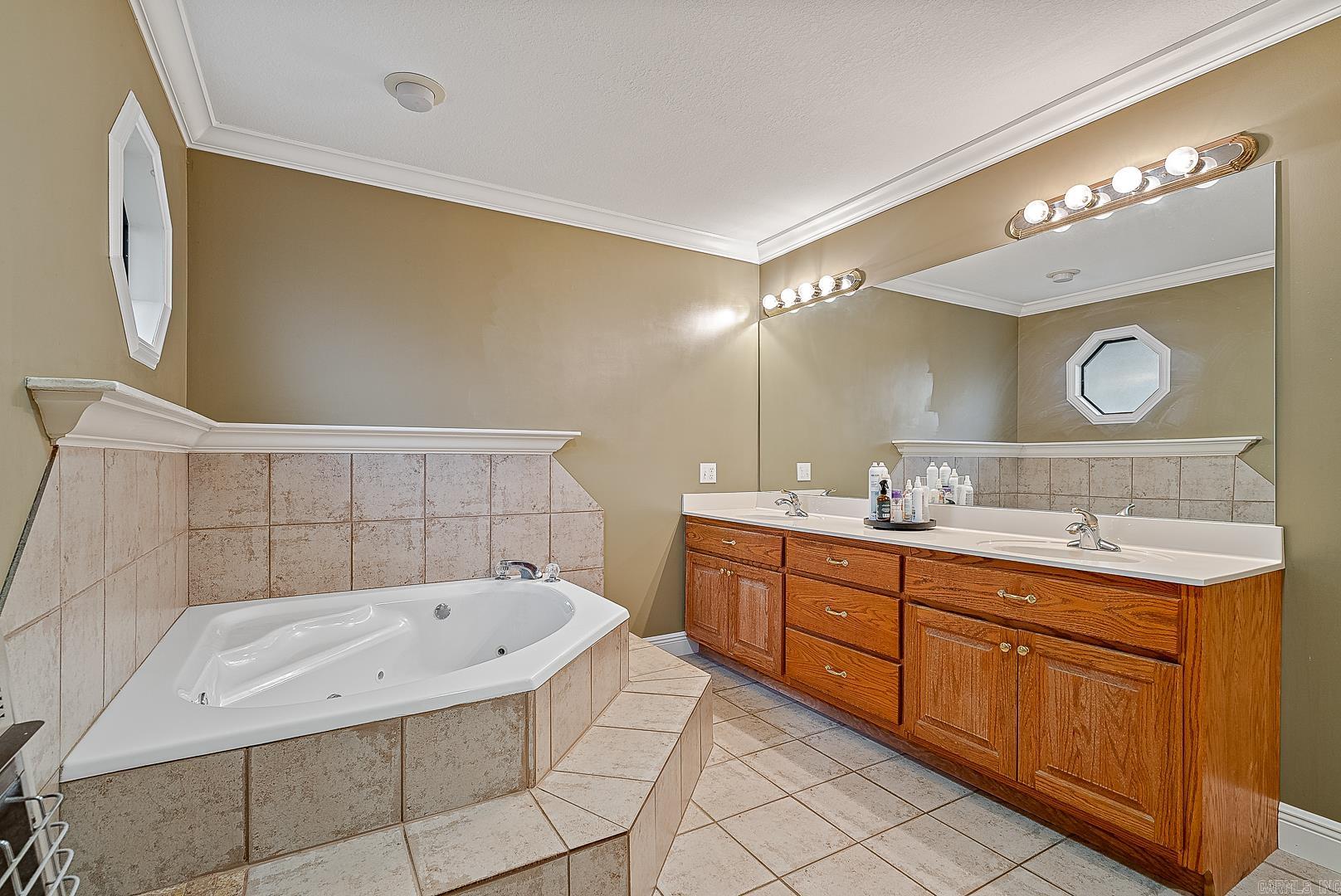 54 Greene 636 Rd Paragould, AR 72450