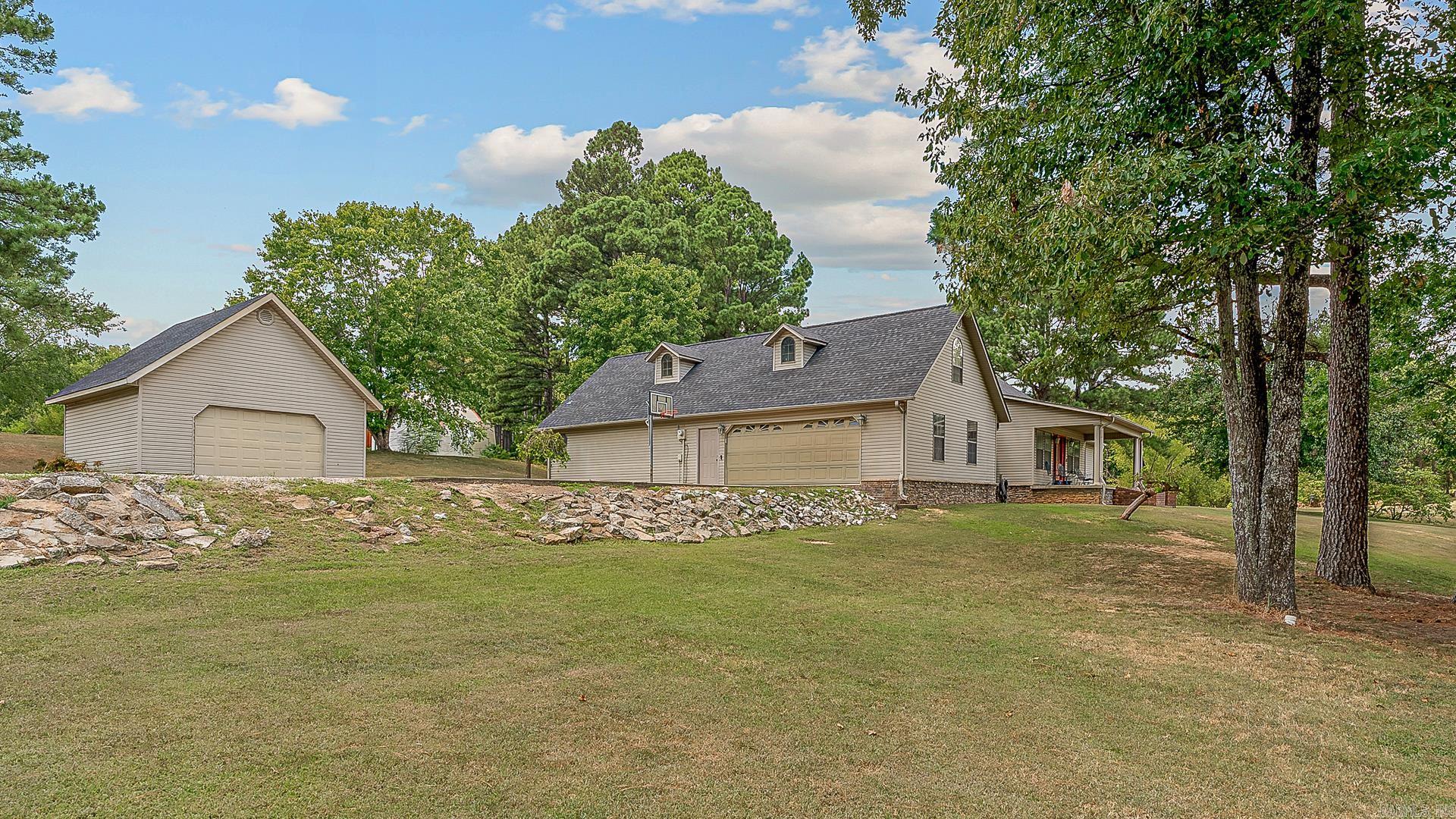 54 Greene 636 Rd Paragould, AR 72450
