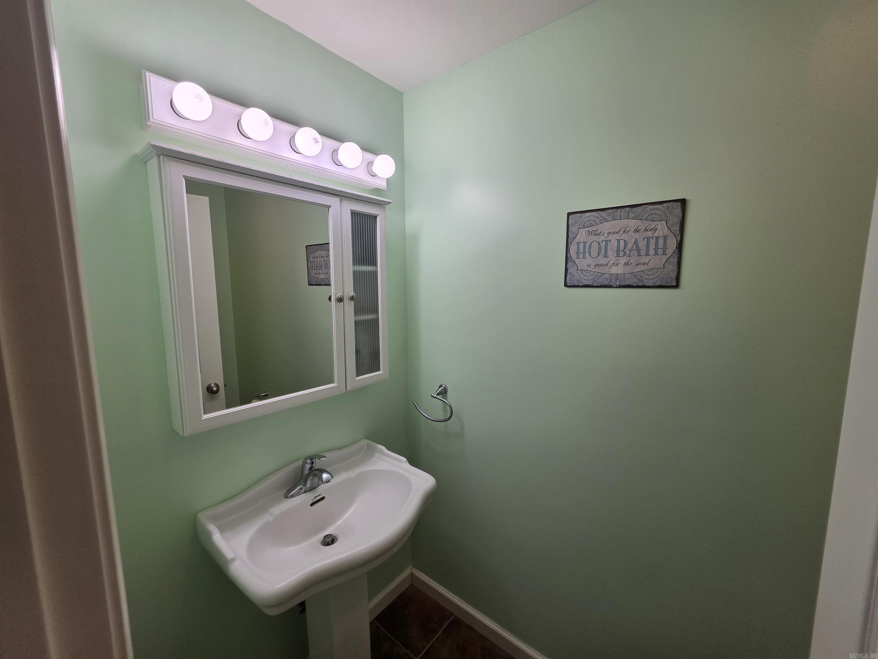 5201 S 27 th  Paragould, AR