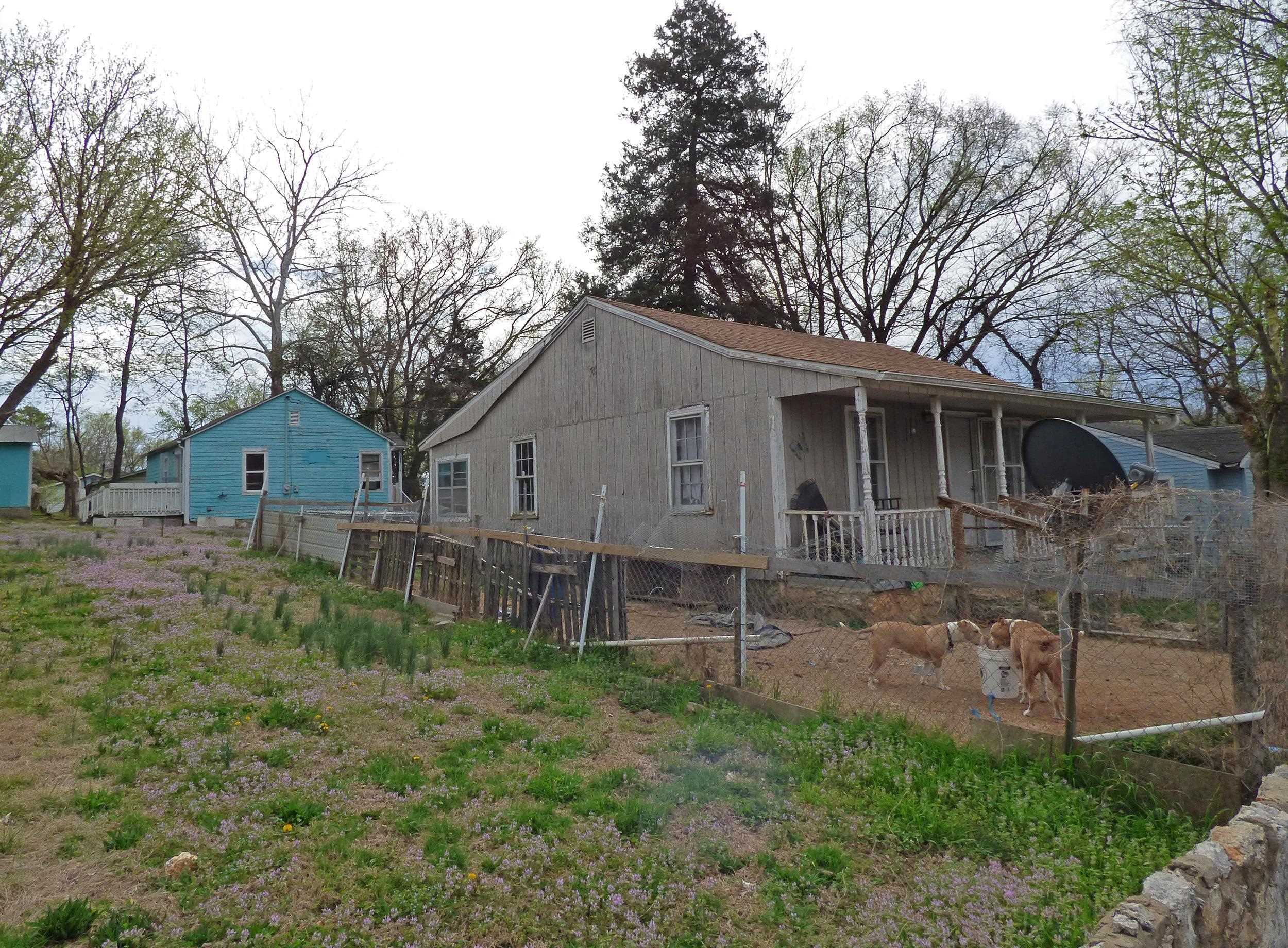 204 N Spring  Hardy, AR
