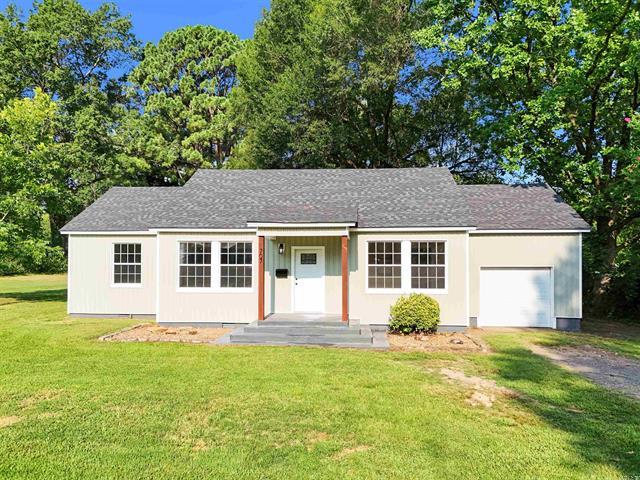 707 N West  Morrilton, AR