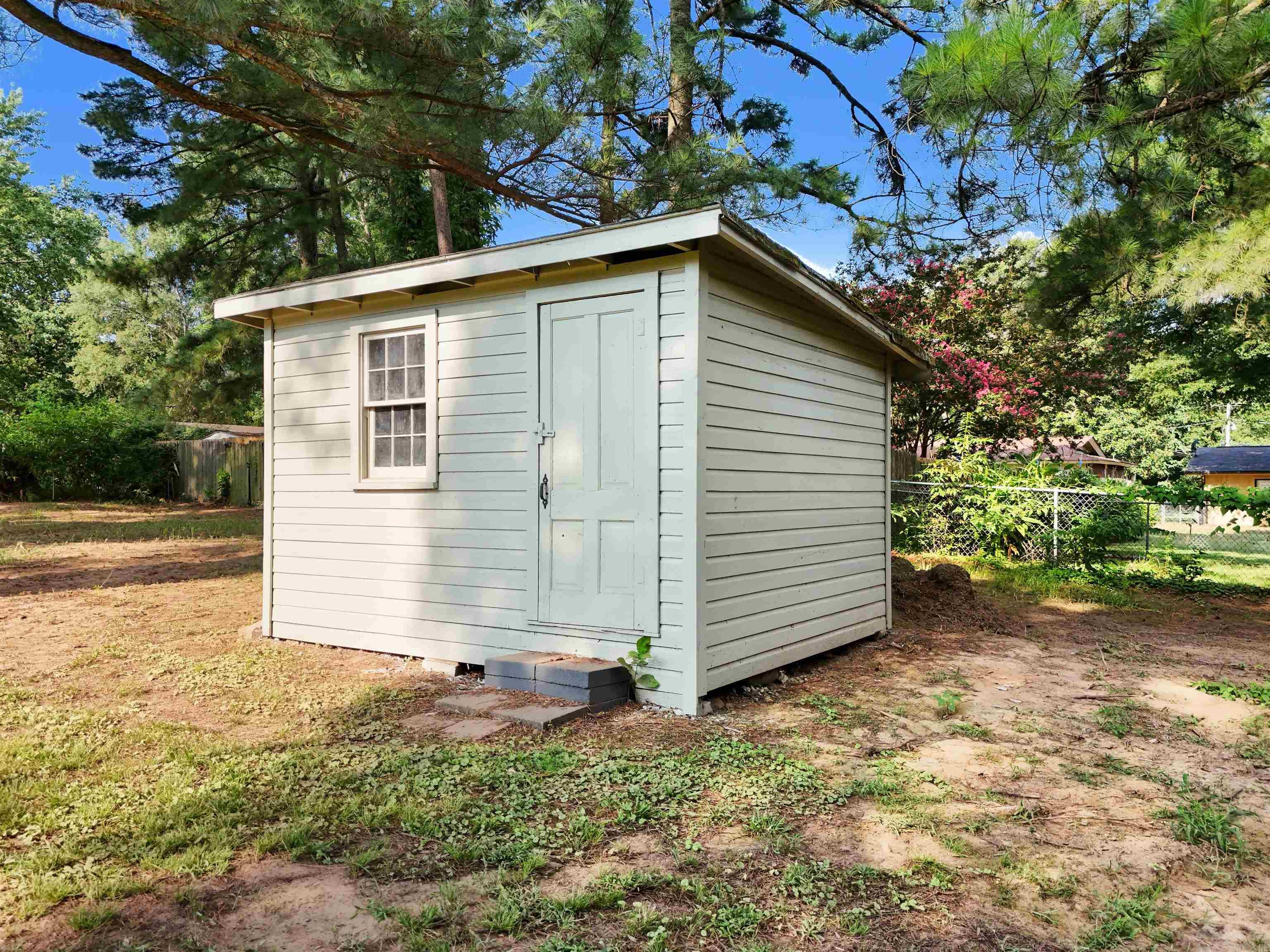 707 N West  Morrilton, AR