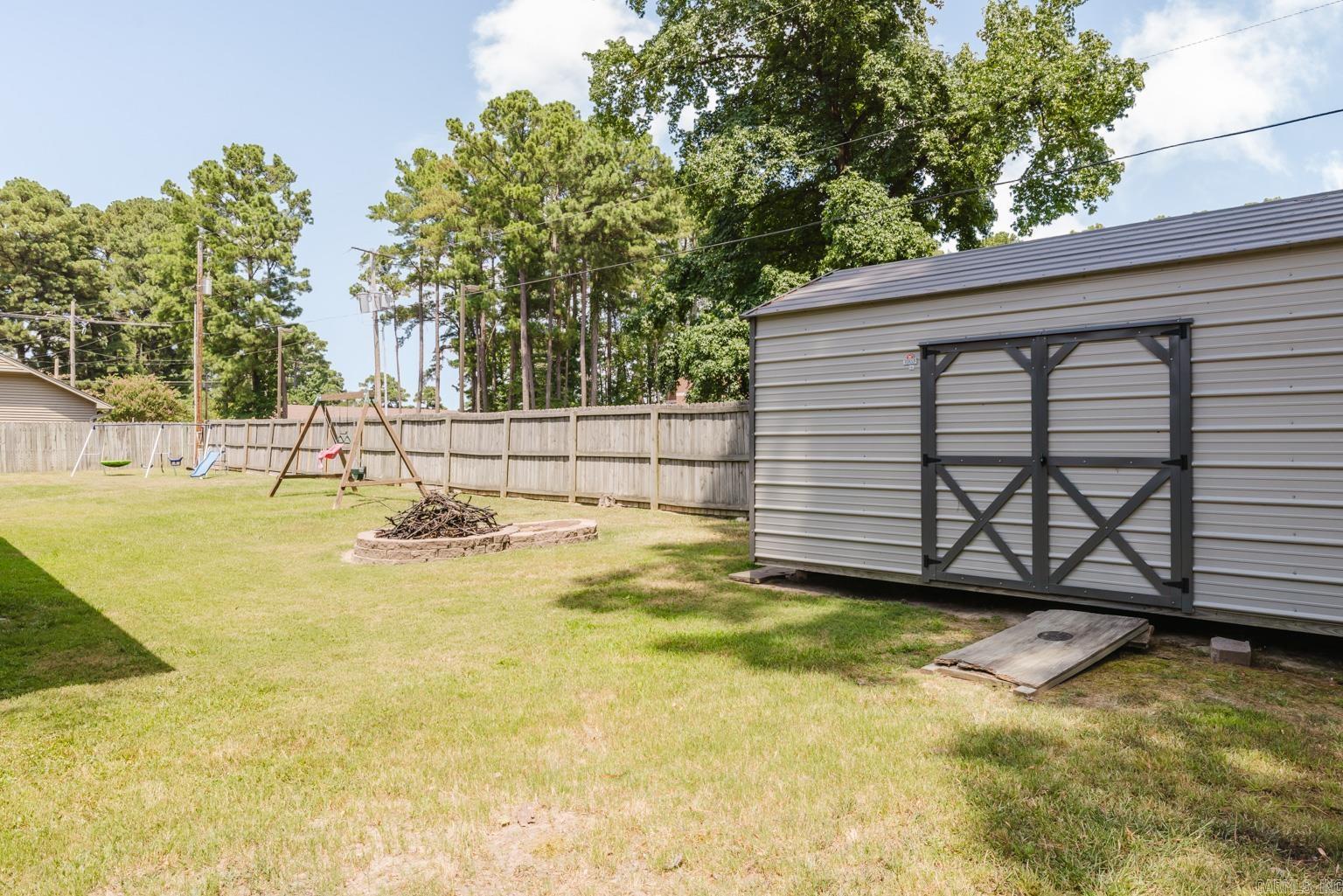 1602 Woodland Dr  Bryant, AR
