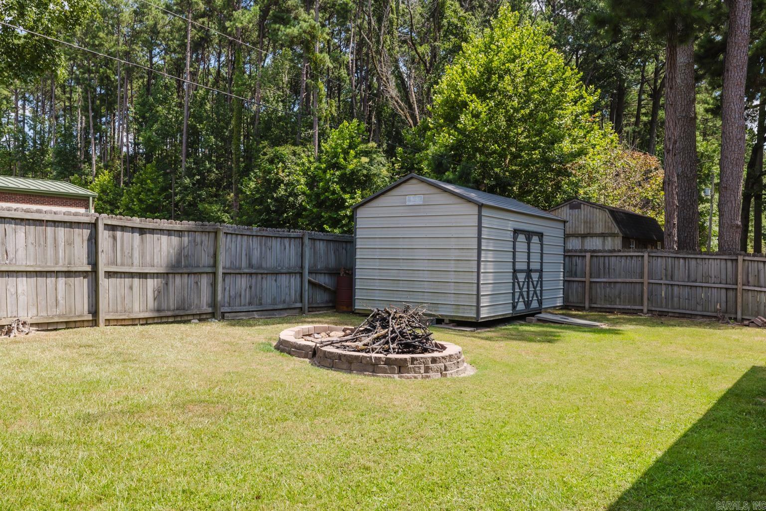 1602 Woodland Dr  Bryant, AR