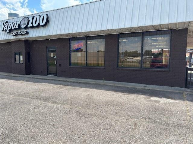 1176 N State Hwy 7  Dardanelle, AR