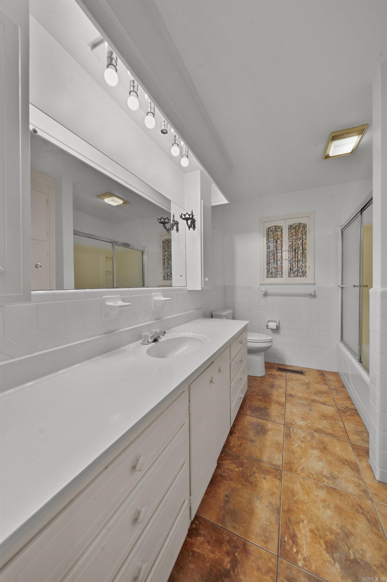 1103 N Cedar  Searcy, AR