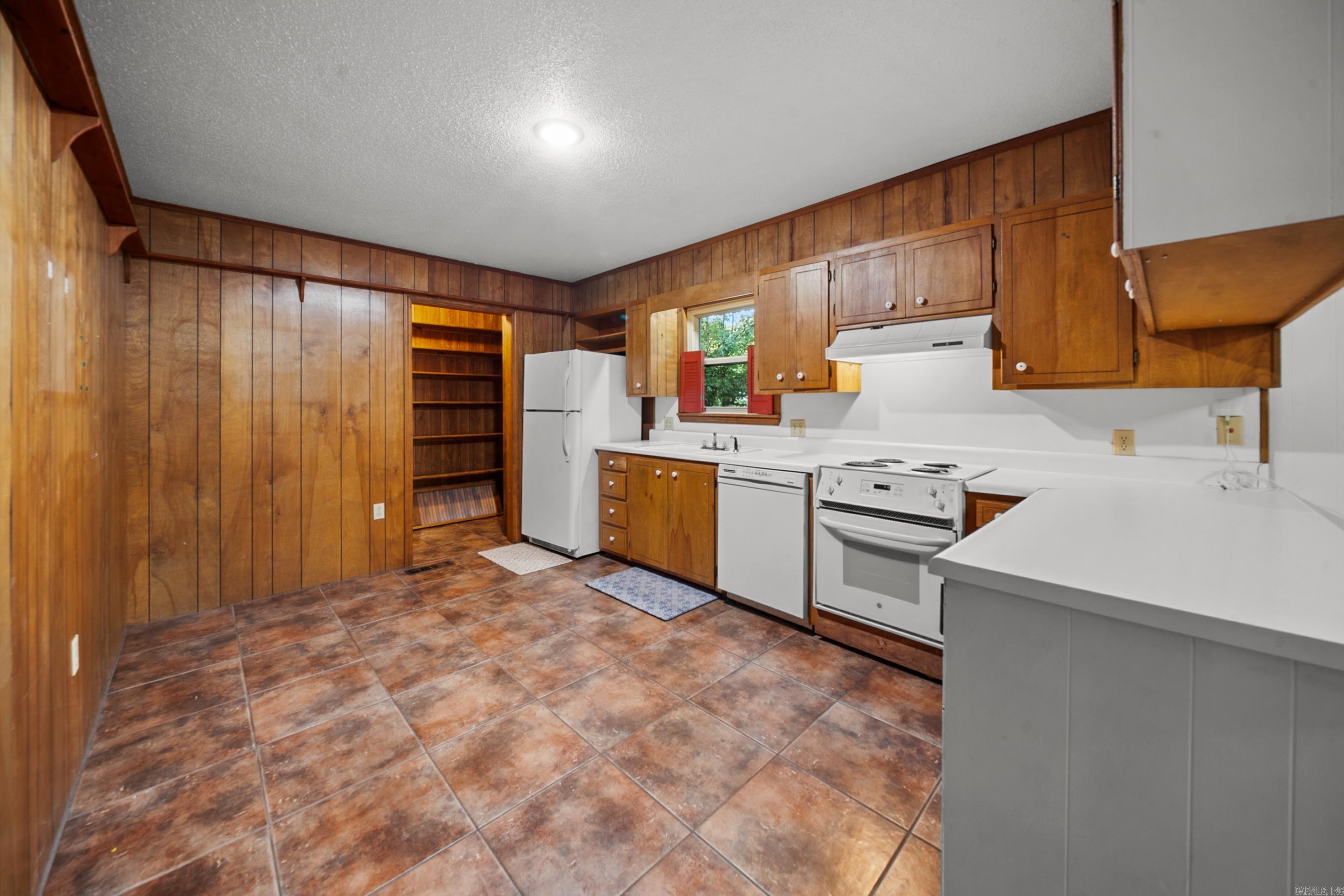 1103 N Cedar  Searcy, AR