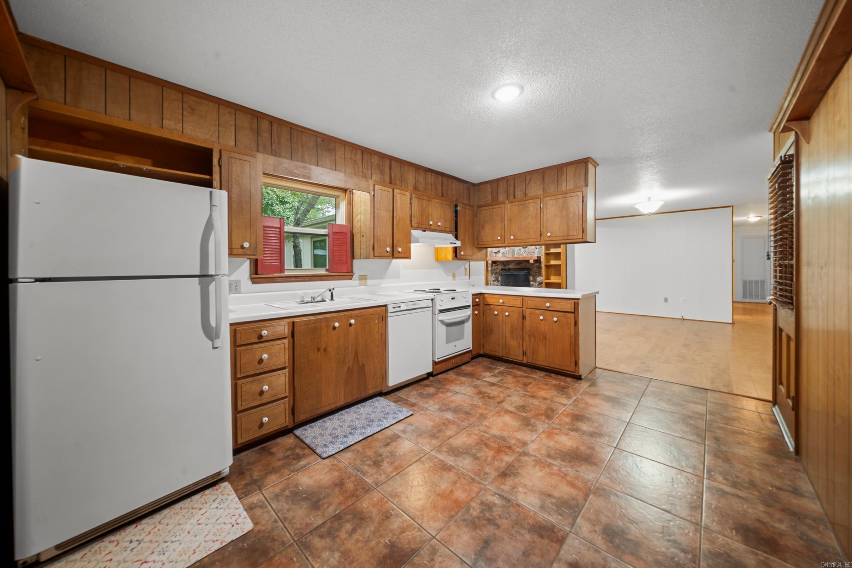 1103 N Cedar  Searcy, AR