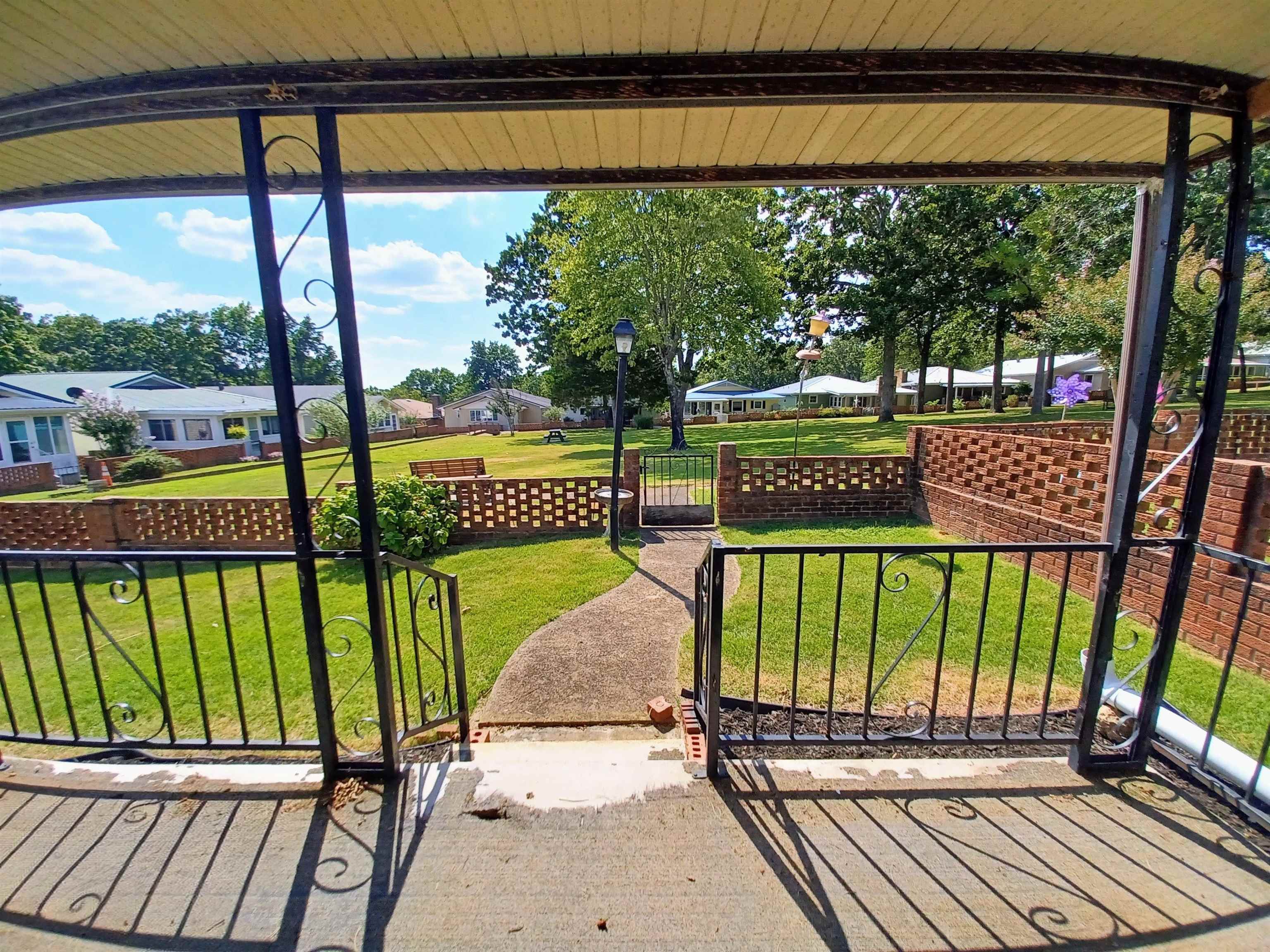 309 Parliament  Horseshoe Bend, AR