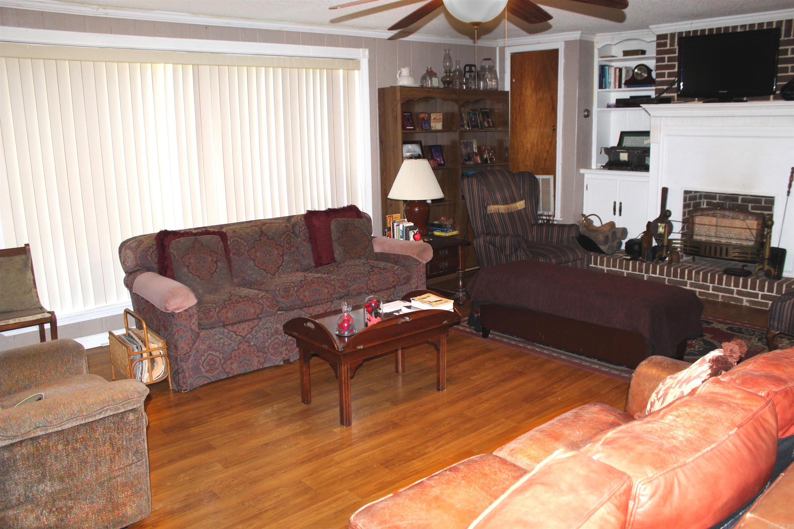 1212 E 34th  Pine Bluff, AR