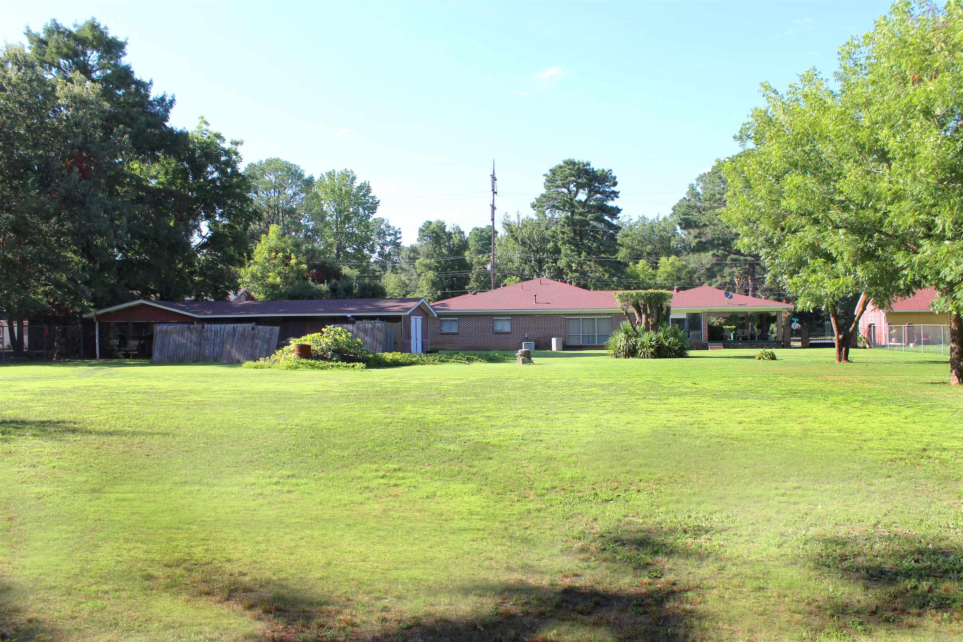 1212 E 34th  Pine Bluff, AR