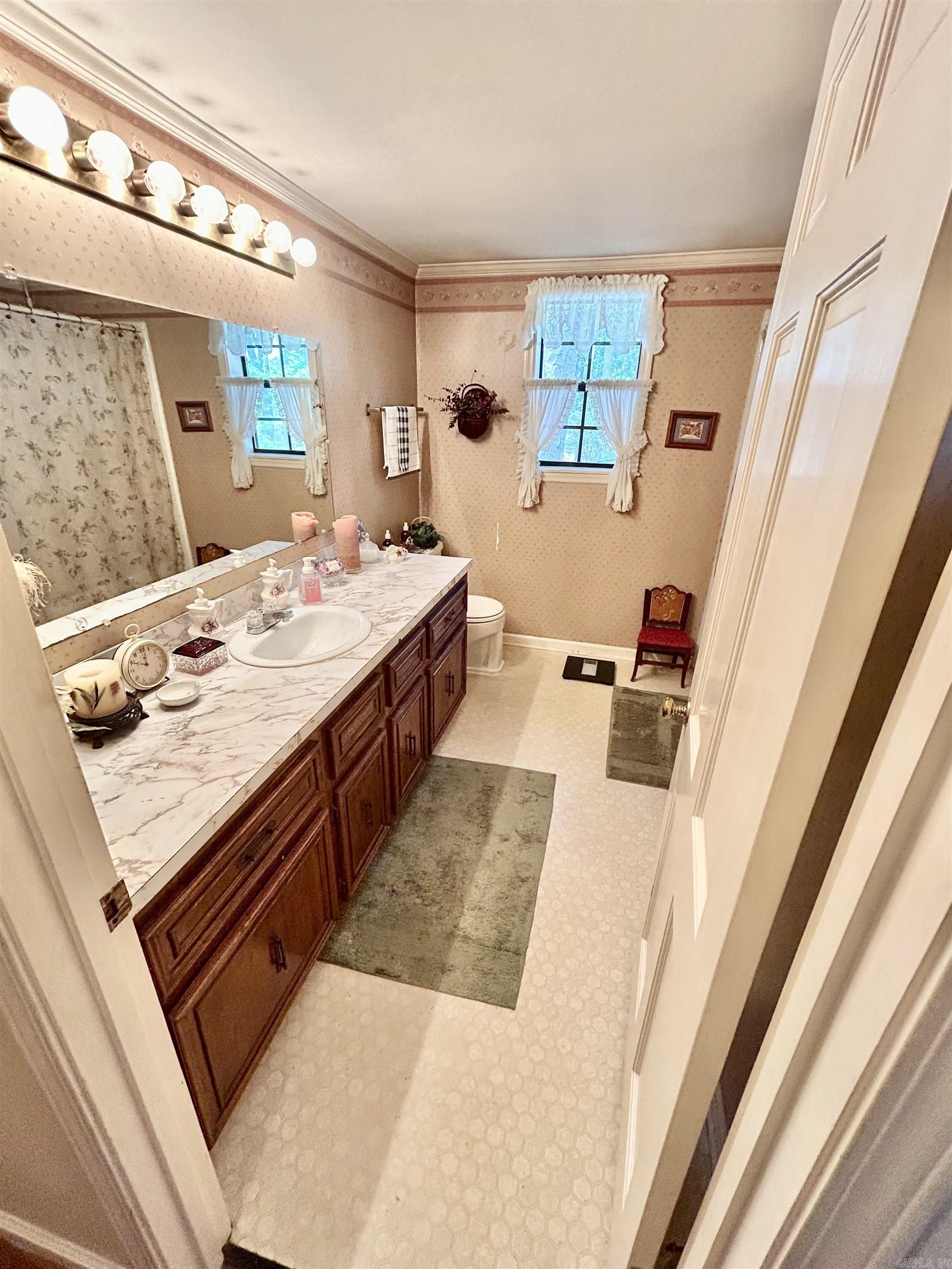 30501 Hwy 300  Roland, AR
