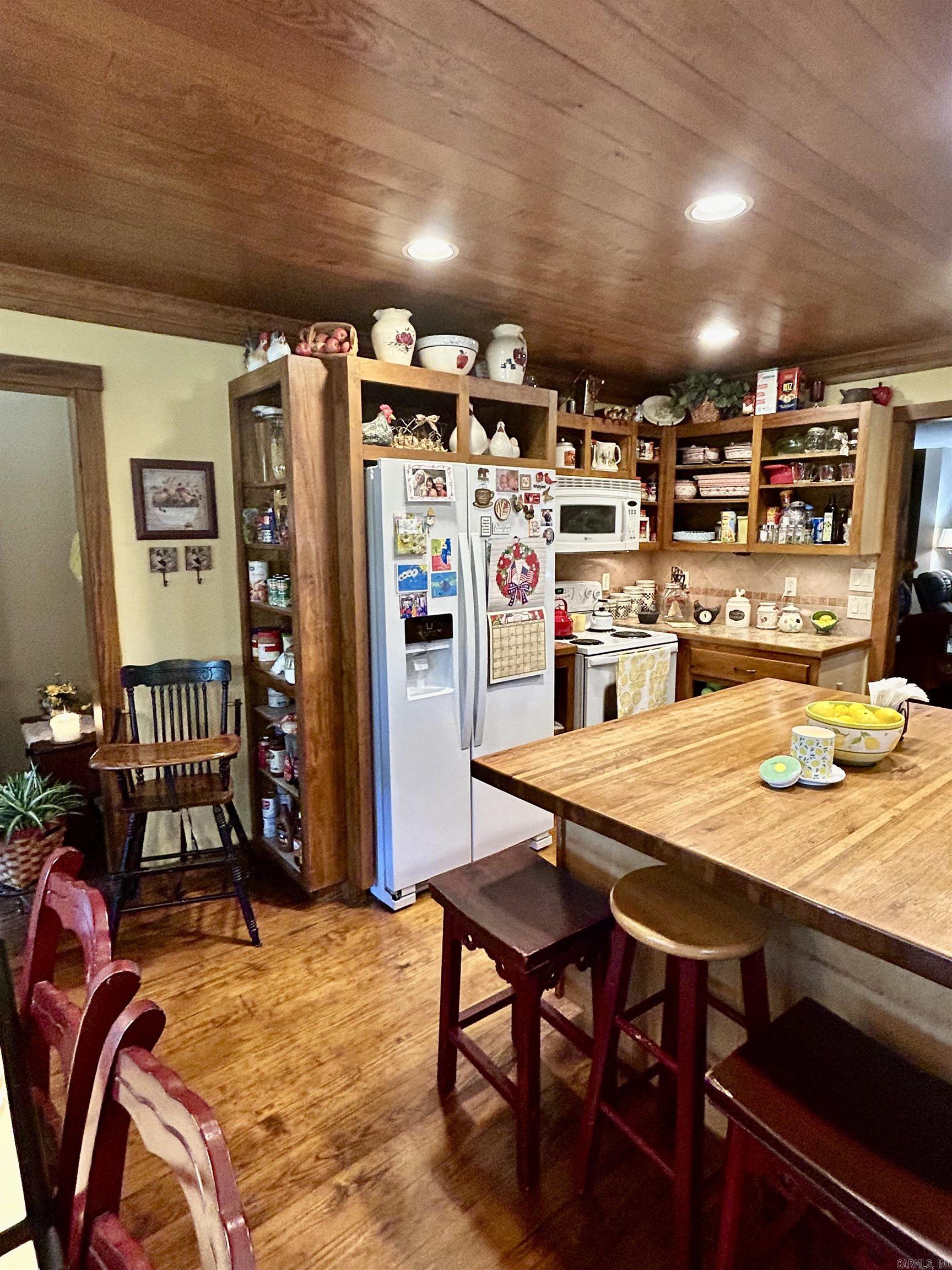 30501 Hwy 300  Roland, AR