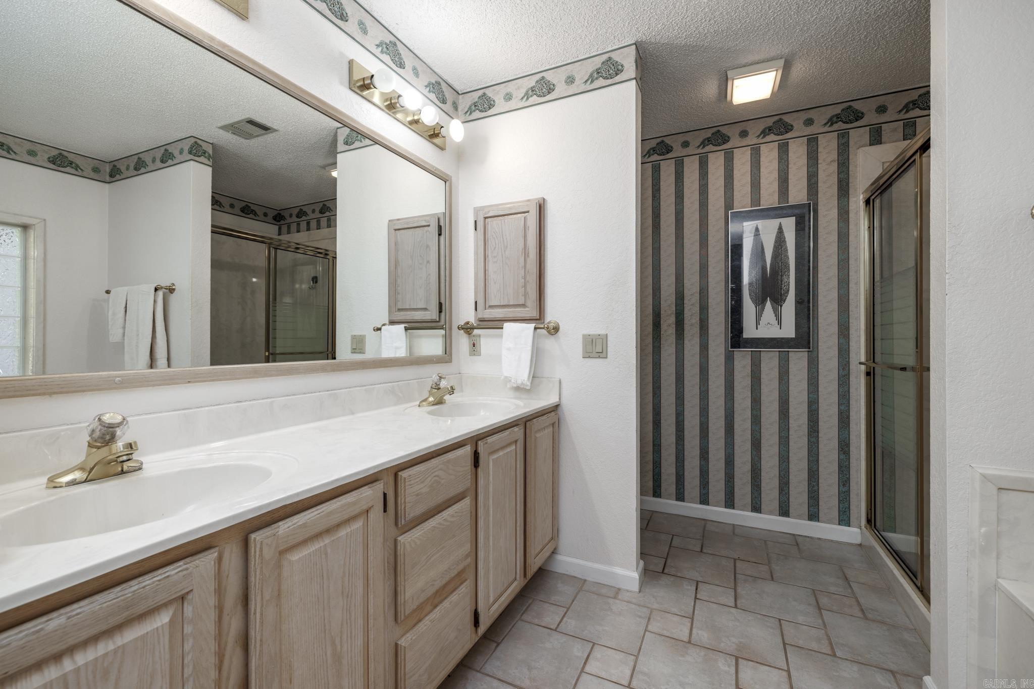 2 Dominar  Hot Springs Village, AR