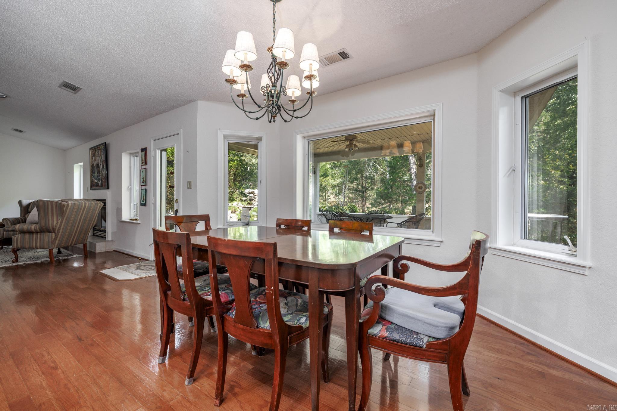 2 Dominar  Hot Springs Village, AR