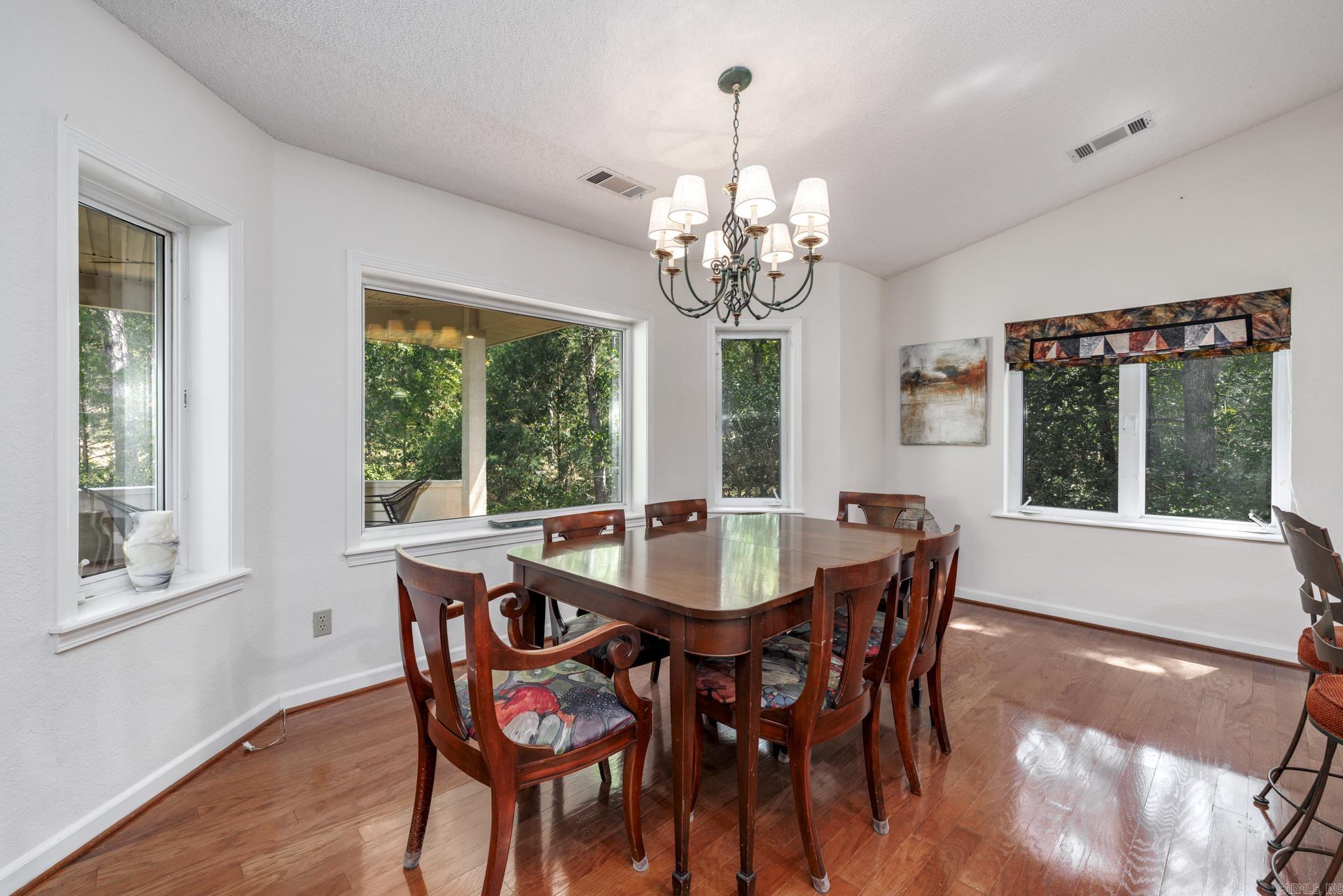 2 Dominar  Hot Springs Village, AR